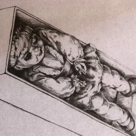 CON LOS BRAZOS LEVANTADOS