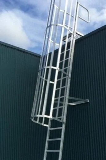 Safe roof access system