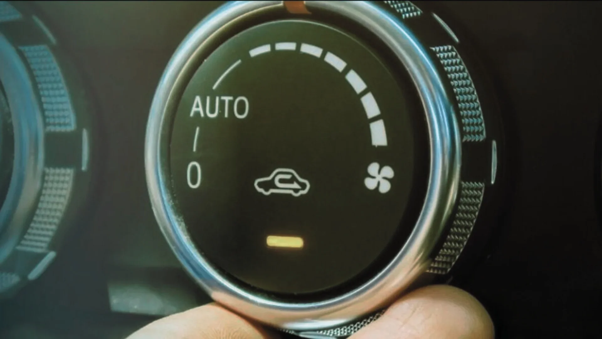 Does Recycled Air in Car Build-up Harmful CO2?