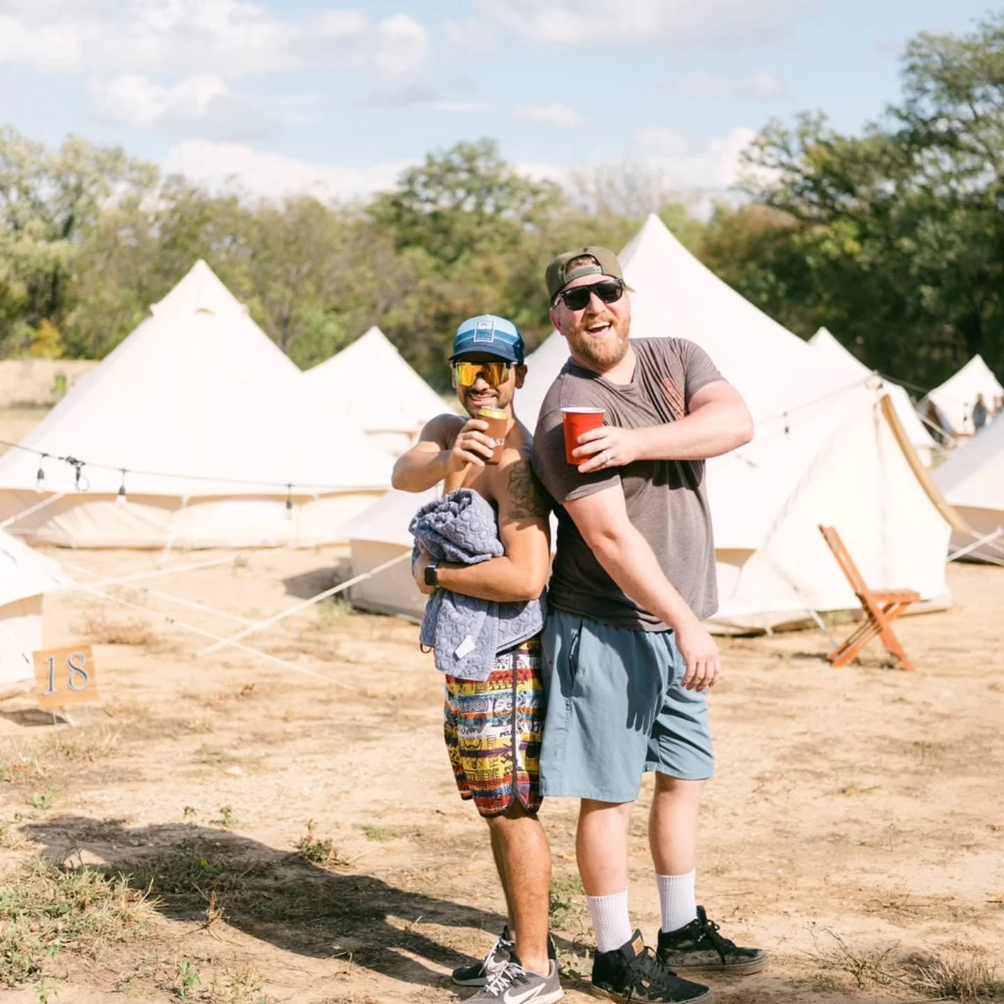 Cheers to the Freakin Weekend 💃🎉
.
.
@ellenashton
.
.
.
.
#texaswedding #glampingtent #belltentvillage #glampingvillage #glampingrentals