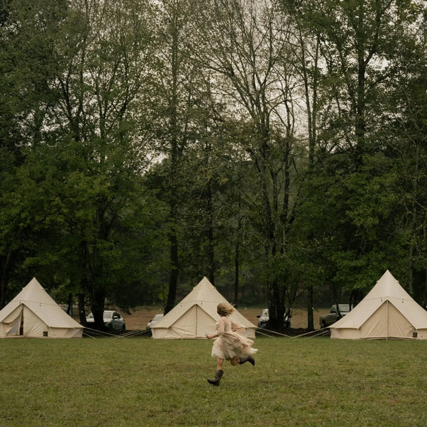 Happy Friday Friends 🧡