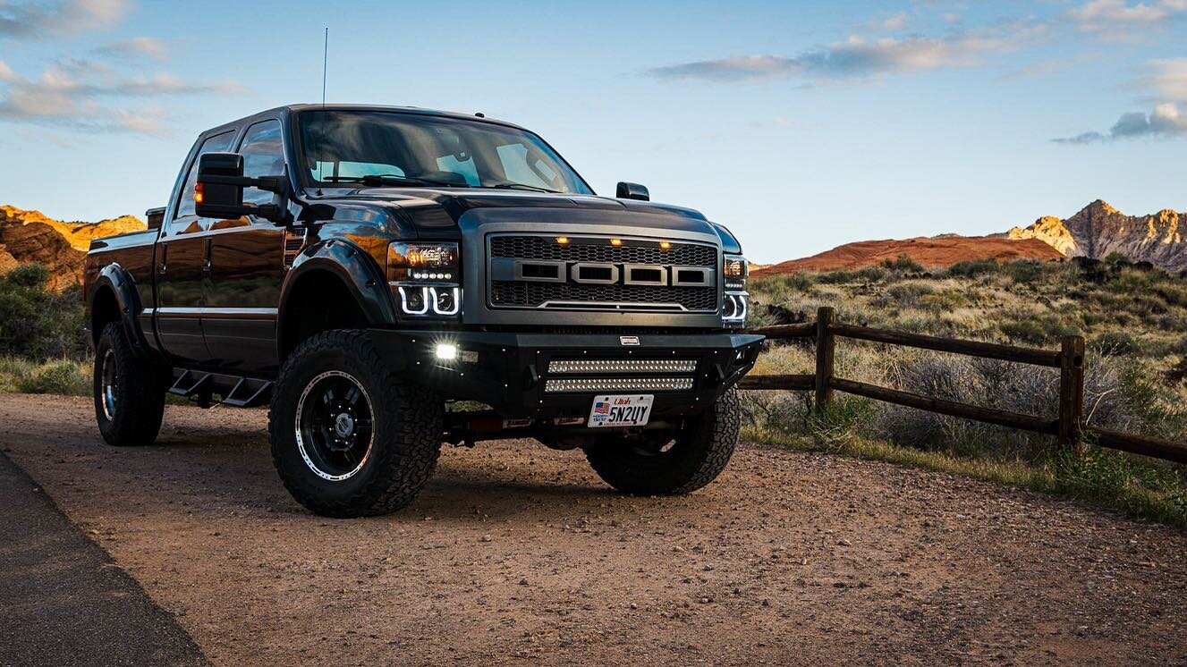 We had a fun time scouting team spots for the IRONMAN this morning, at @snowcanyonstatepark.  We&rsquo;re super excited and getting our team all geared up to cover this years event.  Also, this is one of the newer pieces of kit of the Zack &amp; Whit