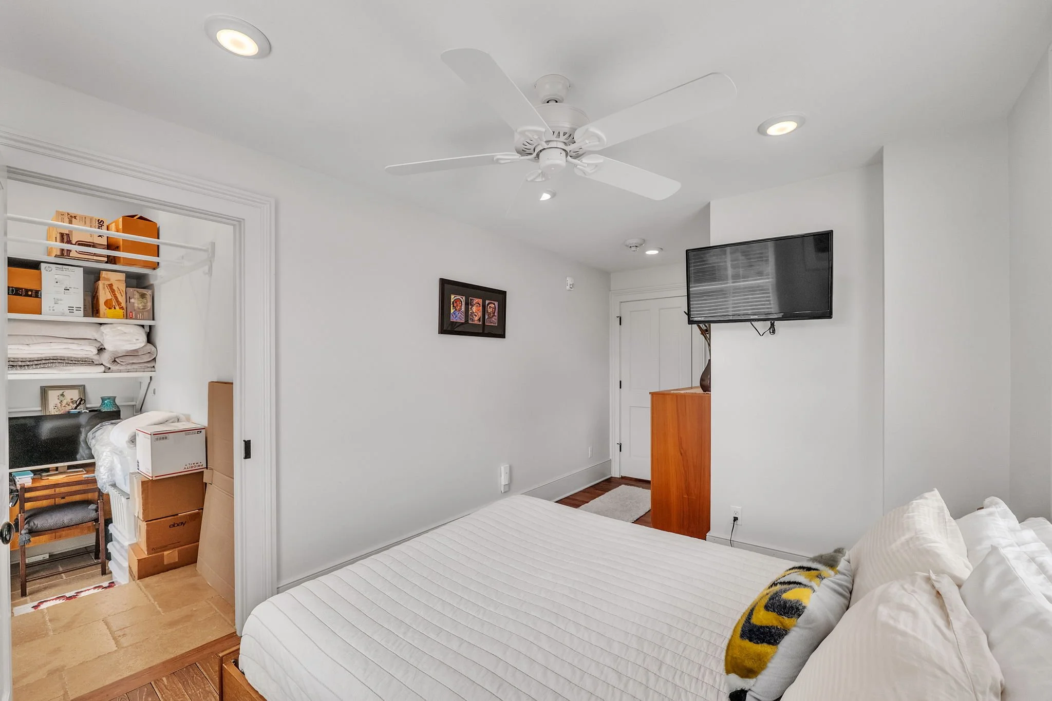58-web-or-mls-170-e-main-st.jpg