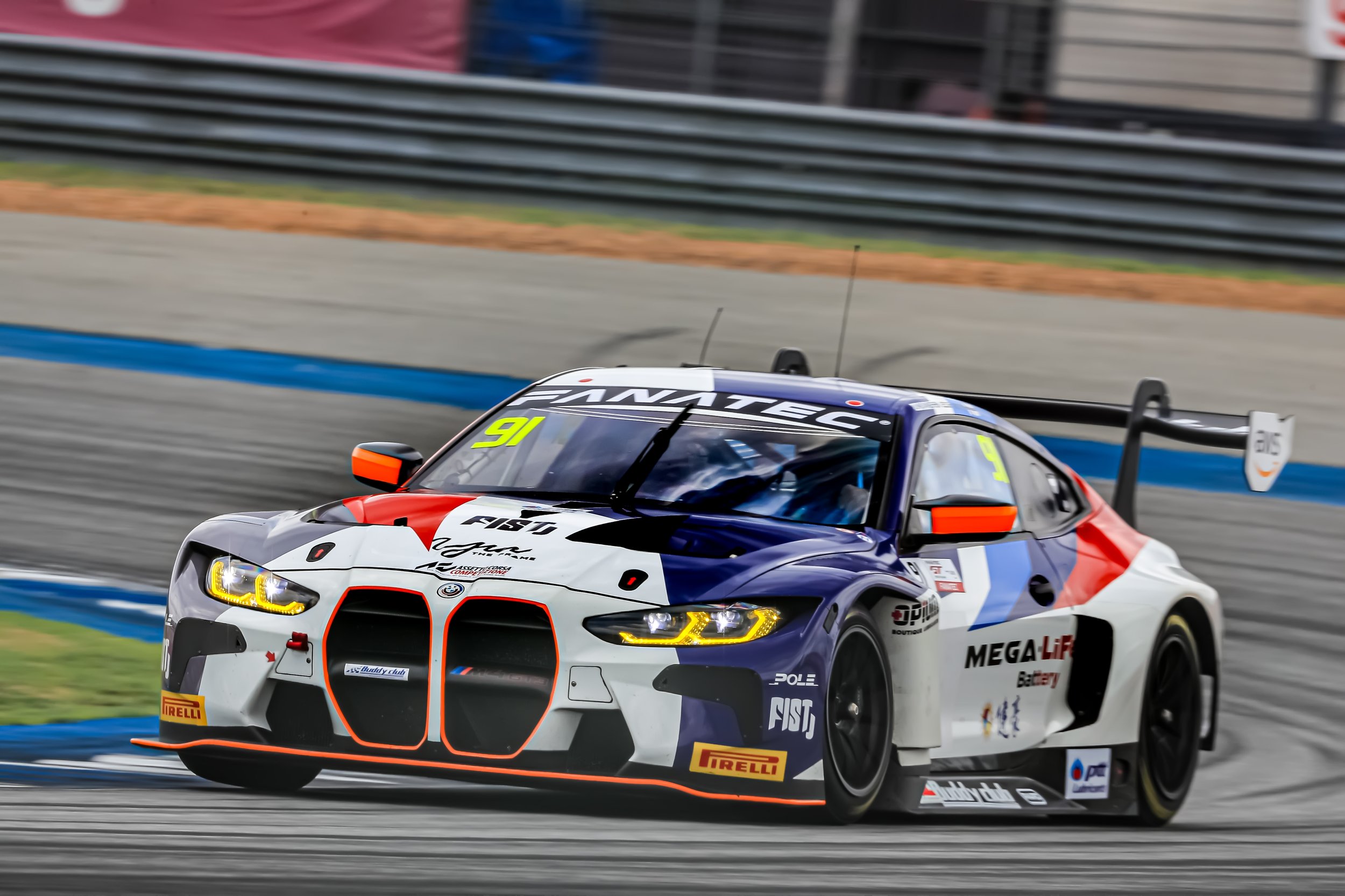  NOTE :No permission, either express or implied, is granted for the electronic transmission, storage, retrieval, or printing of the photographs.No parties/individuals viewing this image may otherwise copy, modify, publish, transmit, or distributethe 