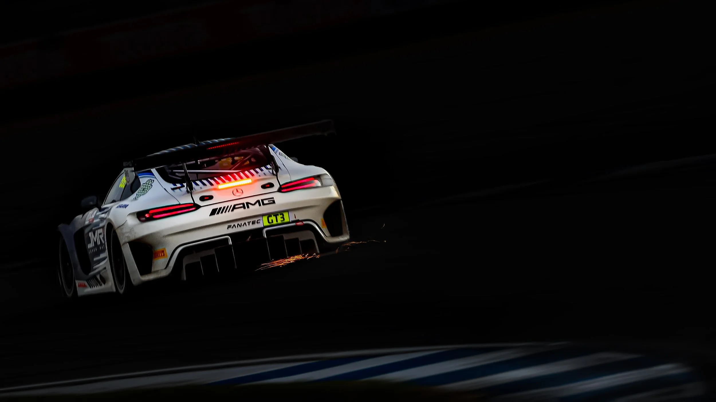  NOTE :No permission, either express or implied, is granted for the electronic transmission, storage, retrieval, or printing of the photographs.No parties/individuals viewing this image may otherwise copy, modify, publish, transmit, or distributethe 