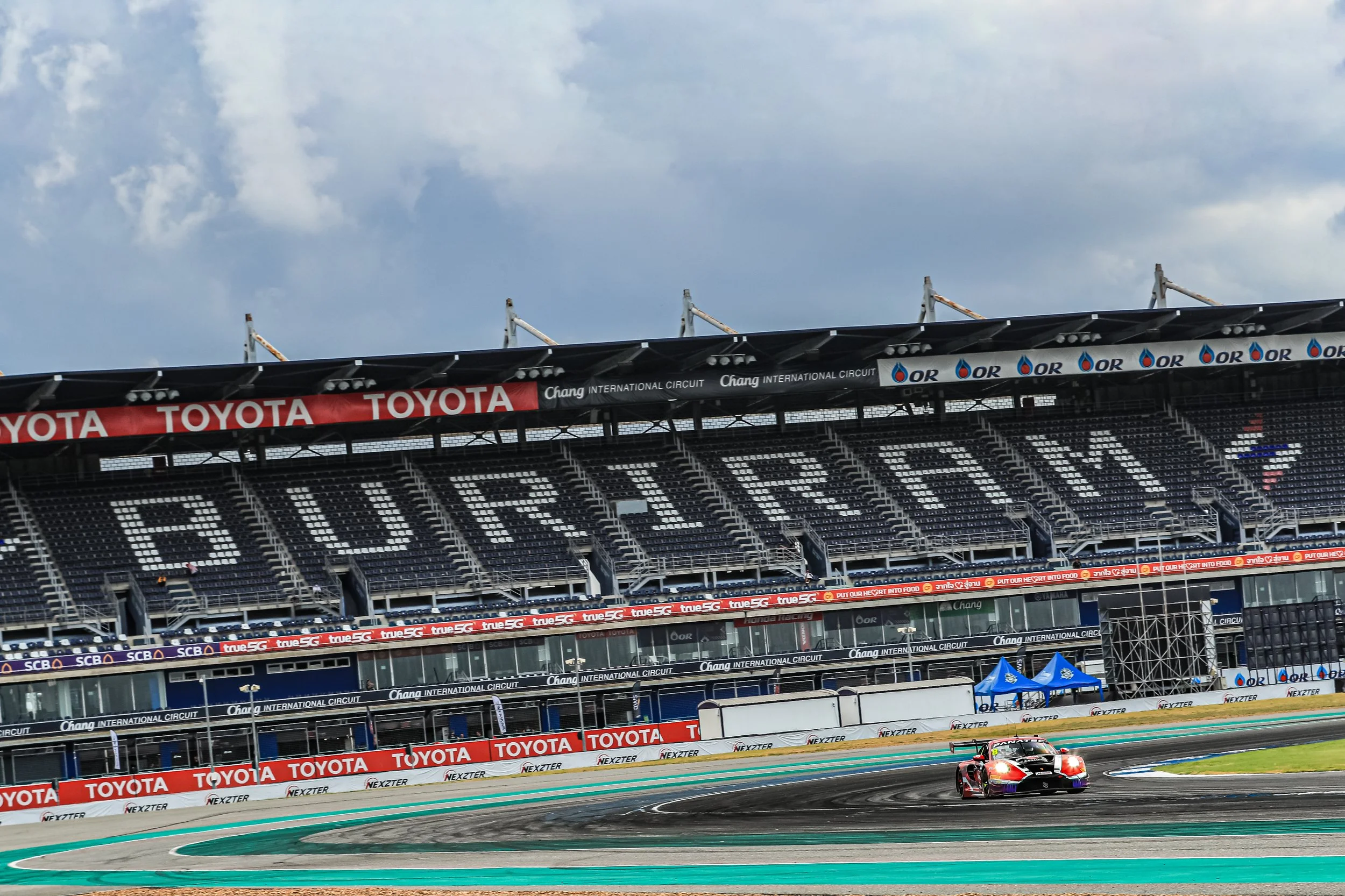  NOTE :No permission, either express or implied, is granted for the electronic transmission, storage, retrieval, or printing of the photographs.No parties/individuals viewing this image may otherwise copy, modify, publish, transmit, or distributethe 