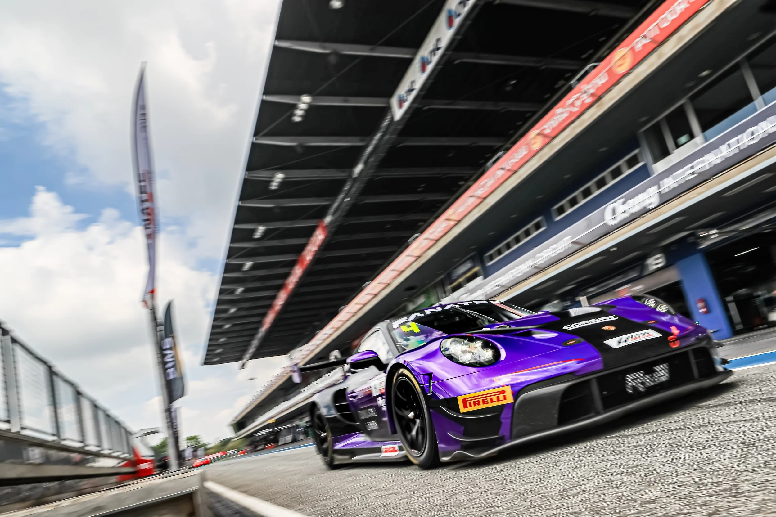  NOTE :No permission, either express or implied, is granted for the electronic transmission, storage, retrieval, or printing of the photographs.No parties/individuals viewing this image may otherwise copy, modify, publish, transmit, or distributethe 