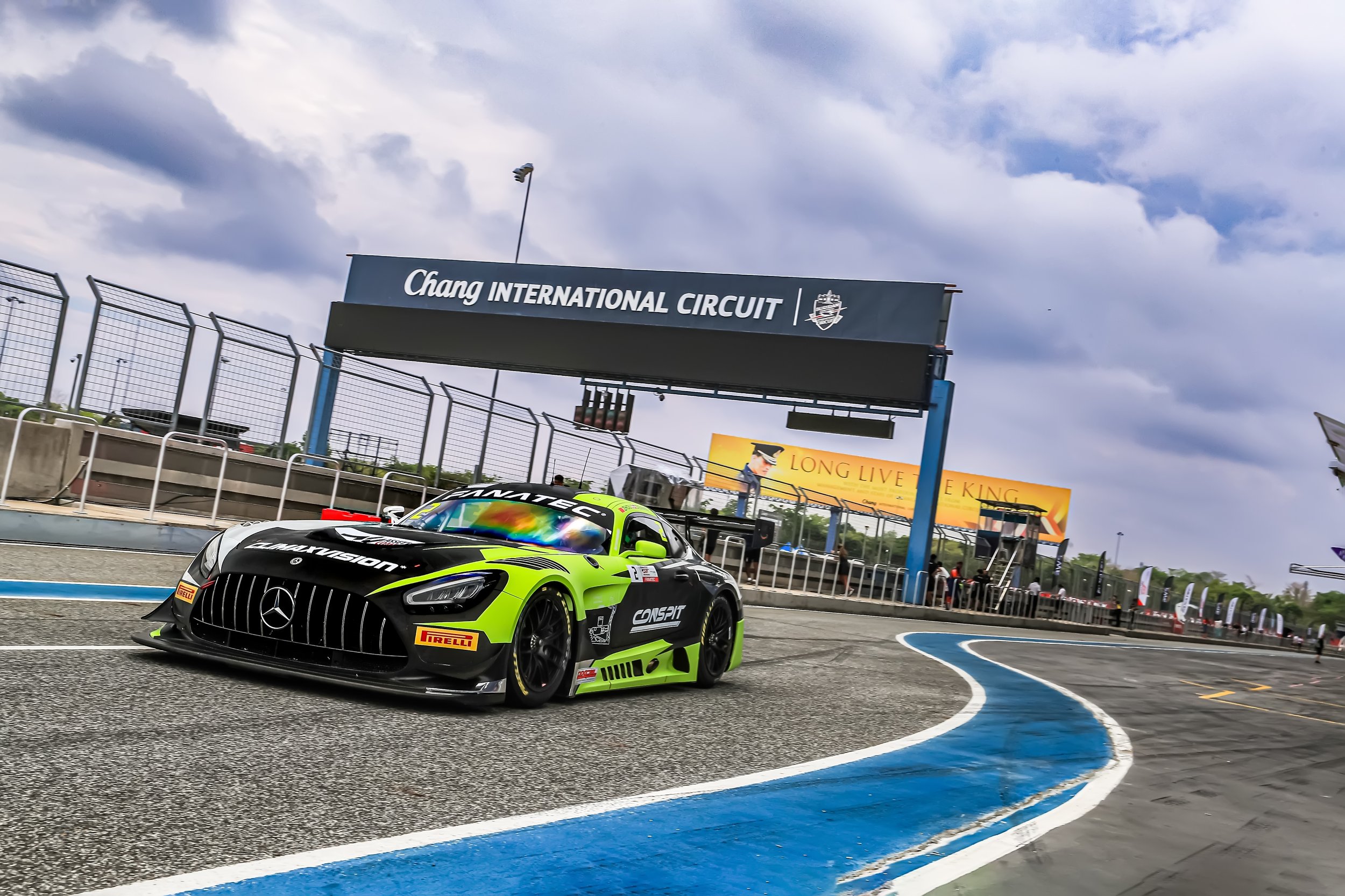  NOTE :No permission, either express or implied, is granted for the electronic transmission, storage, retrieval, or printing of the photographs.No parties/individuals viewing this image may otherwise copy, modify, publish, transmit, or distributethe 