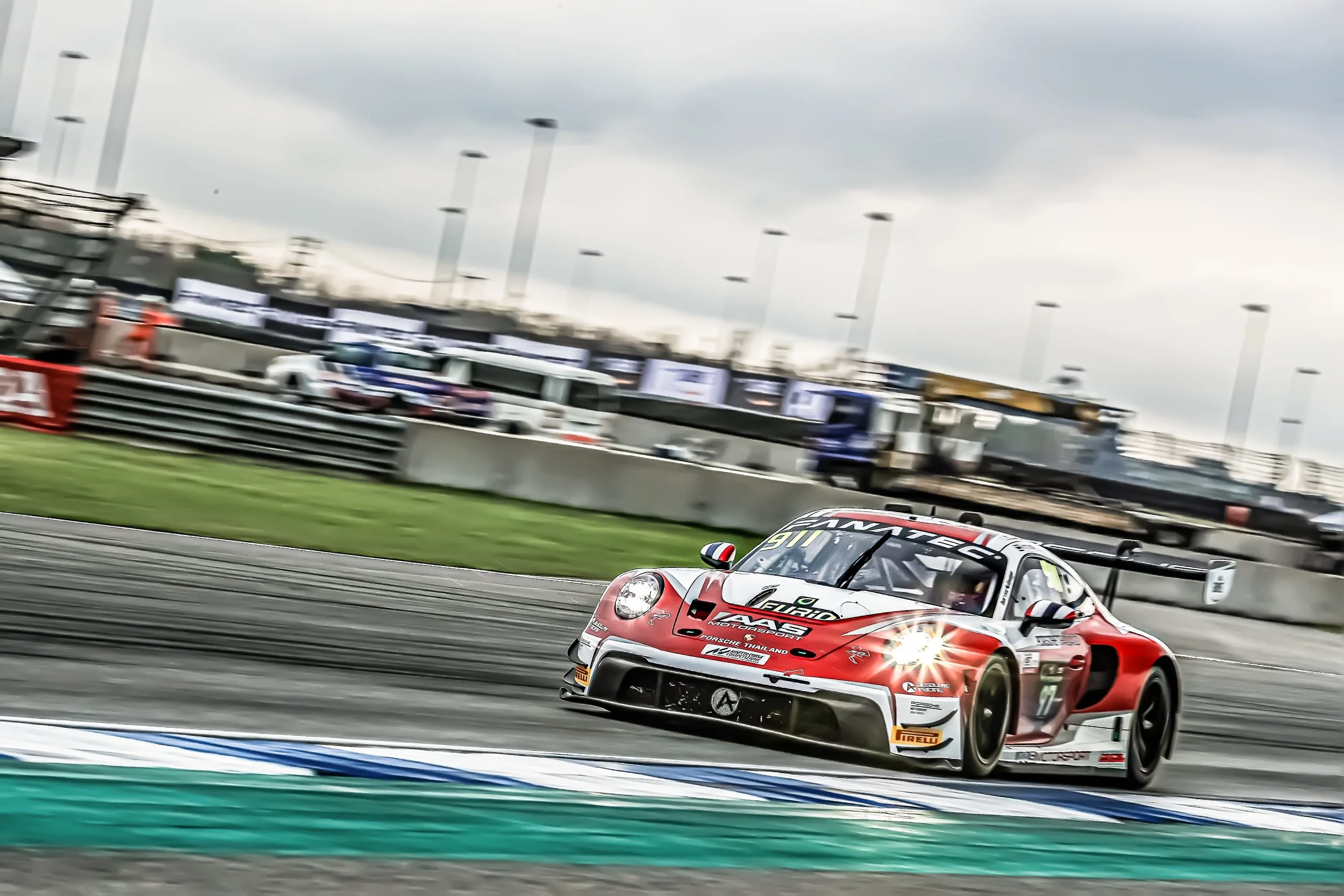  NOTE :No permission, either express or implied, is granted for the electronic transmission, storage, retrieval, or printing of the photographs.No parties/individuals viewing this image may otherwise copy, modify, publish, transmit, or distributethe 