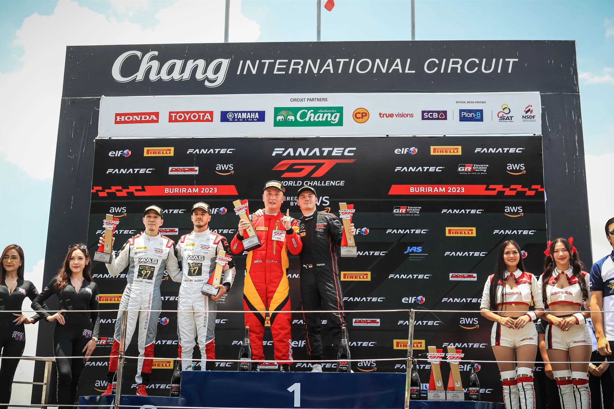  NOTE :No permission, either express or implied, is granted for the electronic transmission, storage, retrieval, or printing of the photographs.No parties/individuals viewing this image may otherwise copy, modify, publish, transmit, or distributethe 