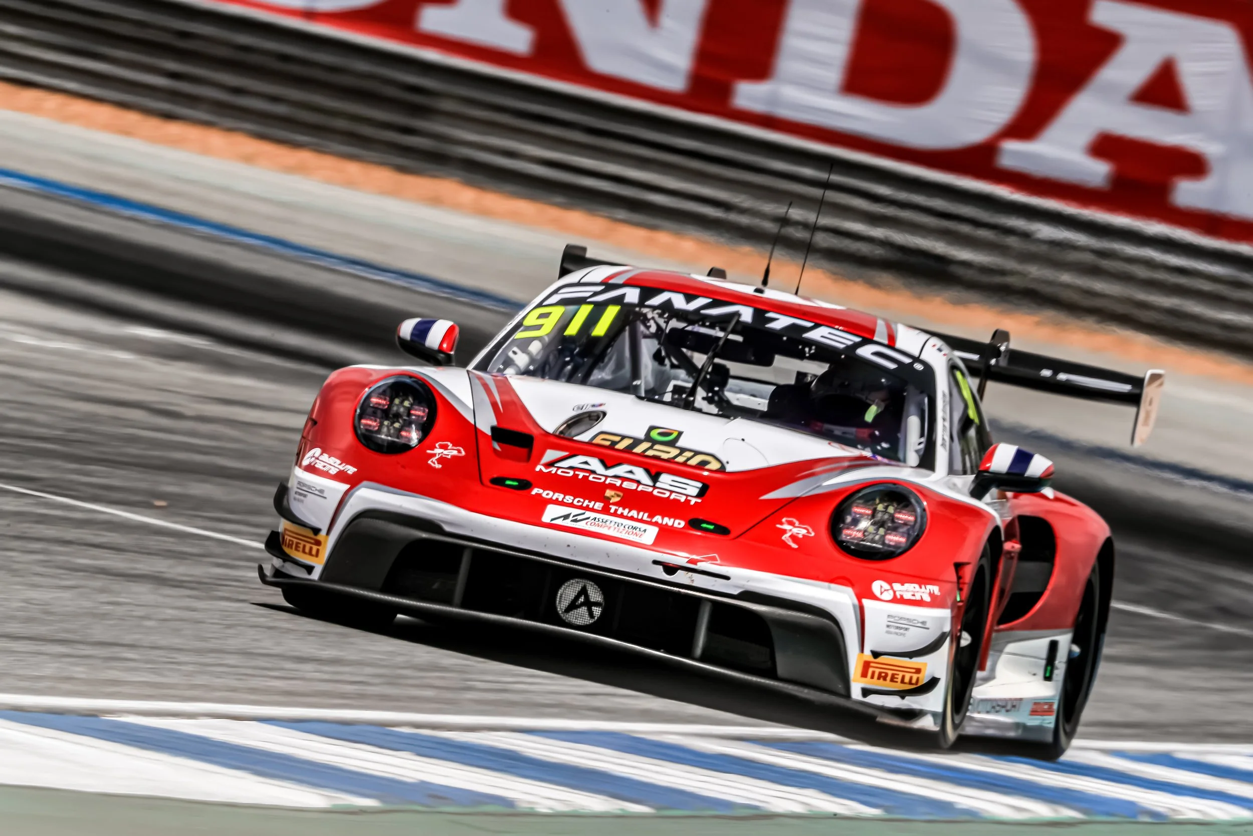  NOTE :No permission, either express or implied, is granted for the electronic transmission, storage, retrieval, or printing of the photographs.No parties/individuals viewing this image may otherwise copy, modify, publish, transmit, or distributethe 