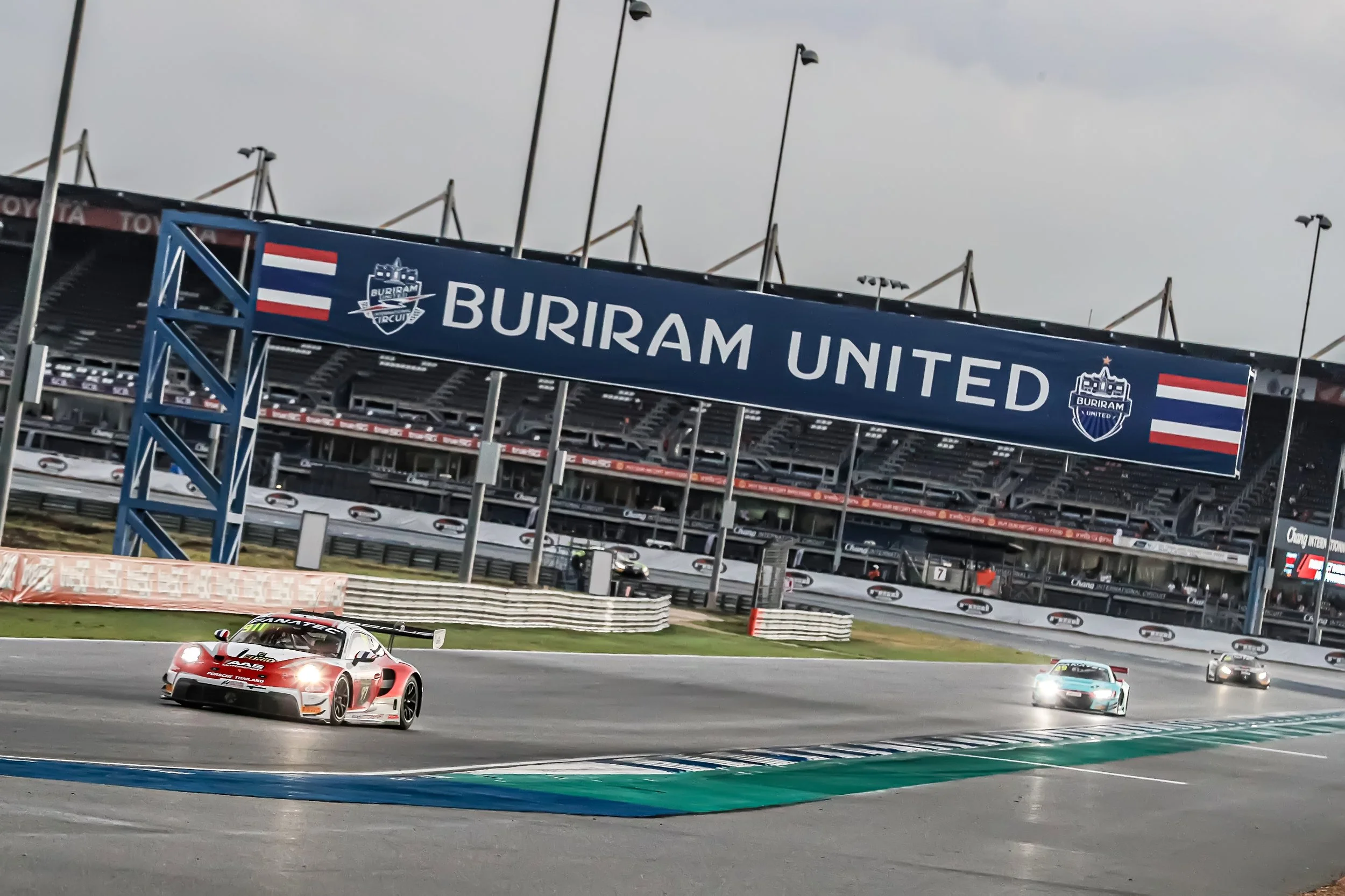  NOTE :No permission, either express or implied, is granted for the electronic transmission, storage, retrieval, or printing of the photographs.No parties/individuals viewing this image may otherwise copy, modify, publish, transmit, or distributethe 