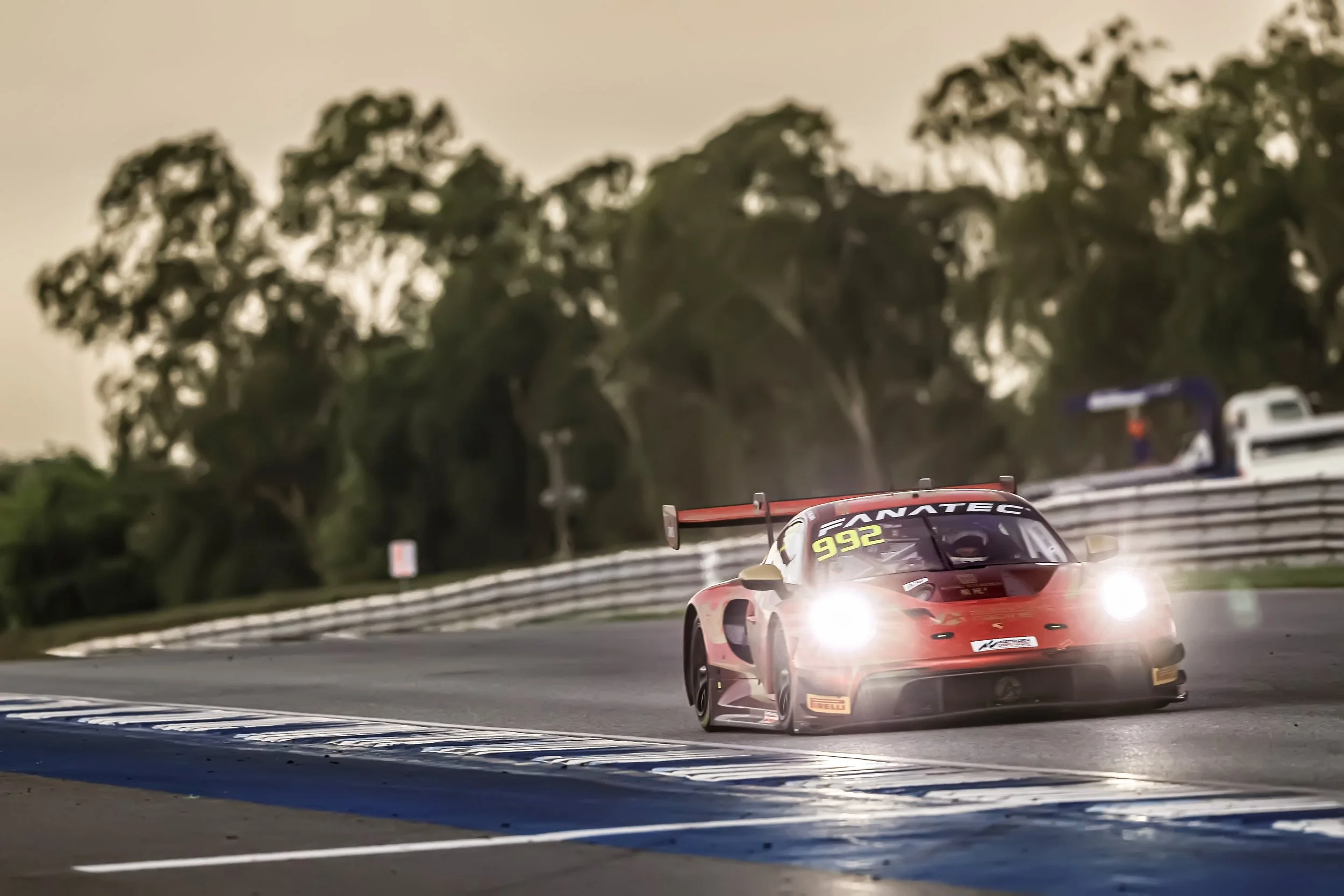  NOTE :No permission, either express or implied, is granted for the electronic transmission, storage, retrieval, or printing of the photographs.No parties/individuals viewing this image may otherwise copy, modify, publish, transmit, or distributethe 