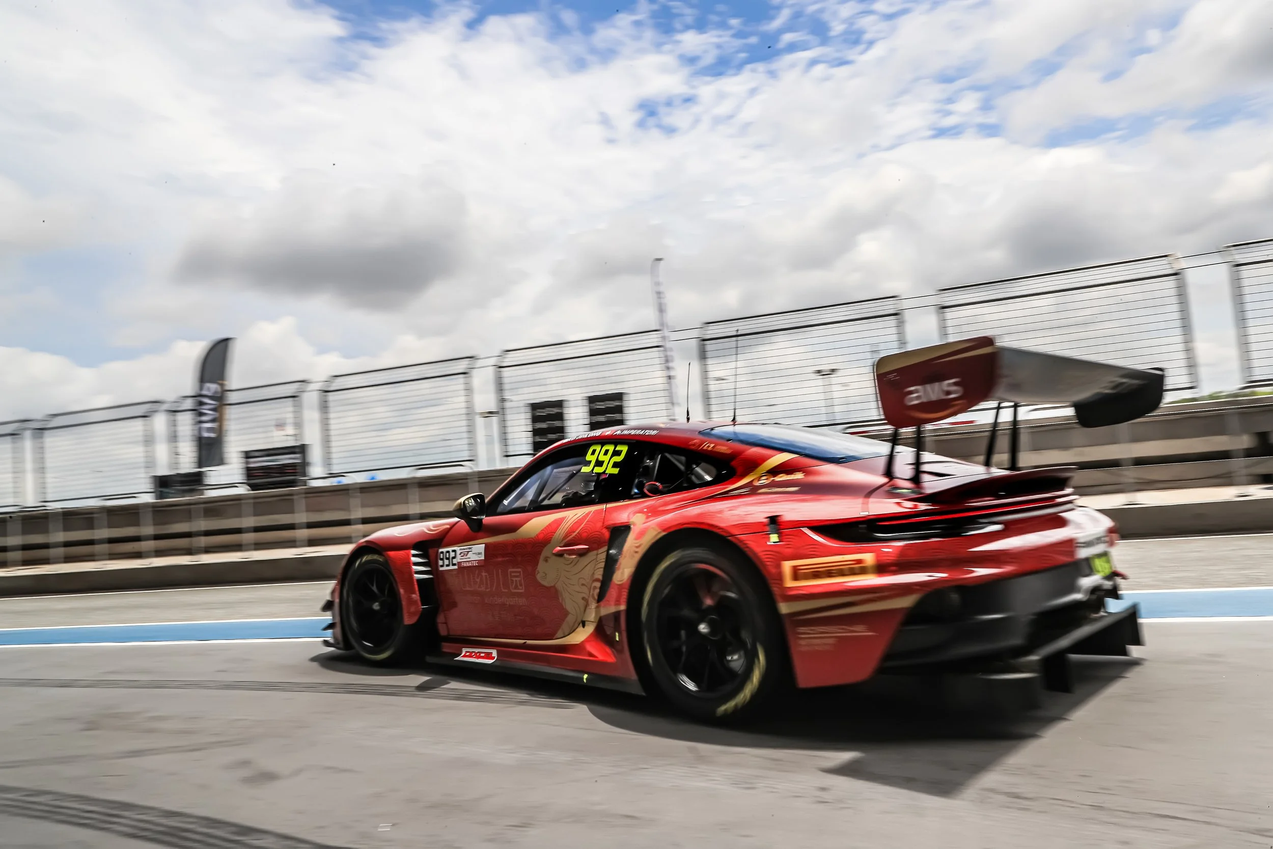  NOTE :No permission, either express or implied, is granted for the electronic transmission, storage, retrieval, or printing of the photographs.No parties/individuals viewing this image may otherwise copy, modify, publish, transmit, or distributethe 