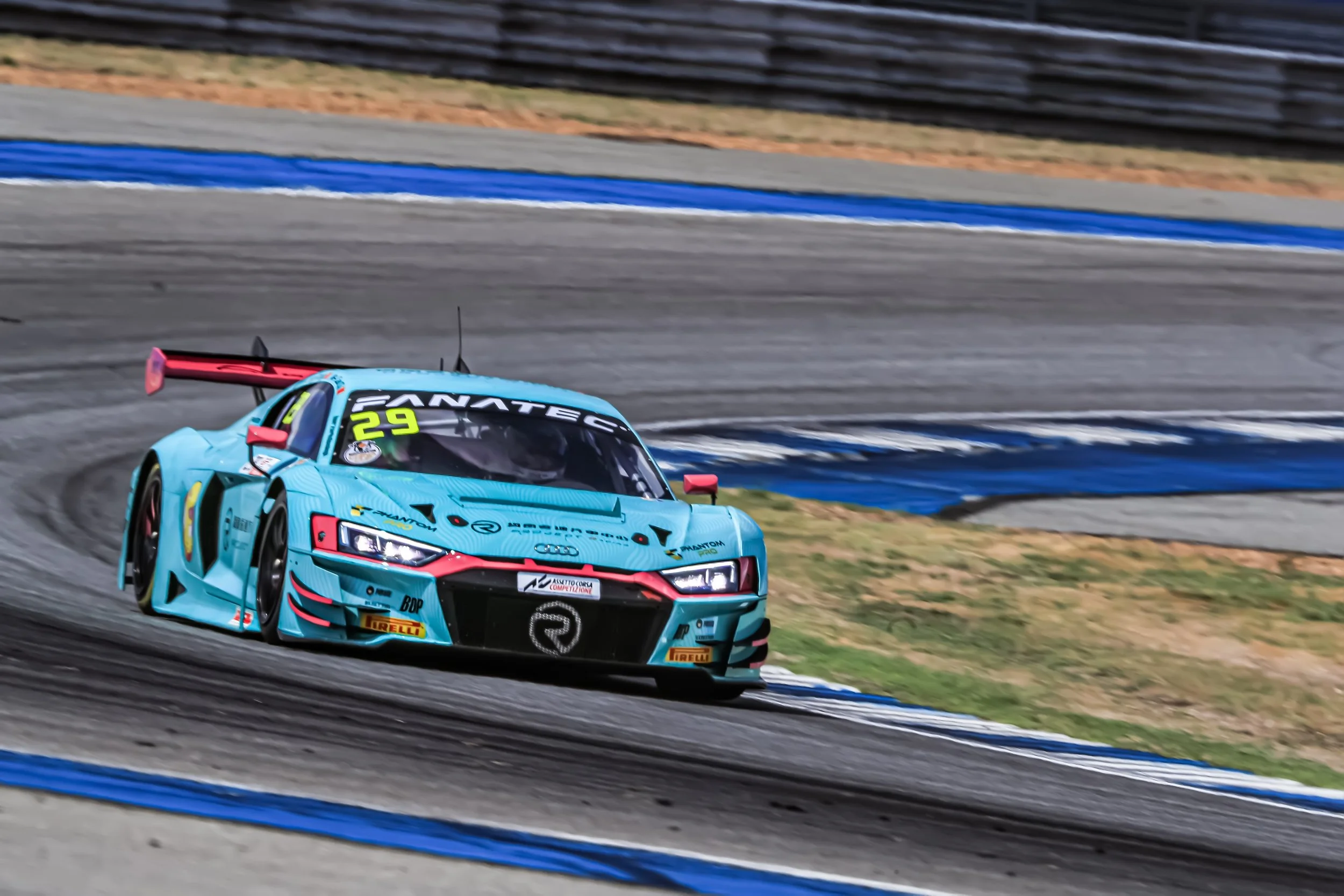  NOTE :No permission, either express or implied, is granted for the electronic transmission, storage, retrieval, or printing of the photographs.No parties/individuals viewing this image may otherwise copy, modify, publish, transmit, or distributethe 