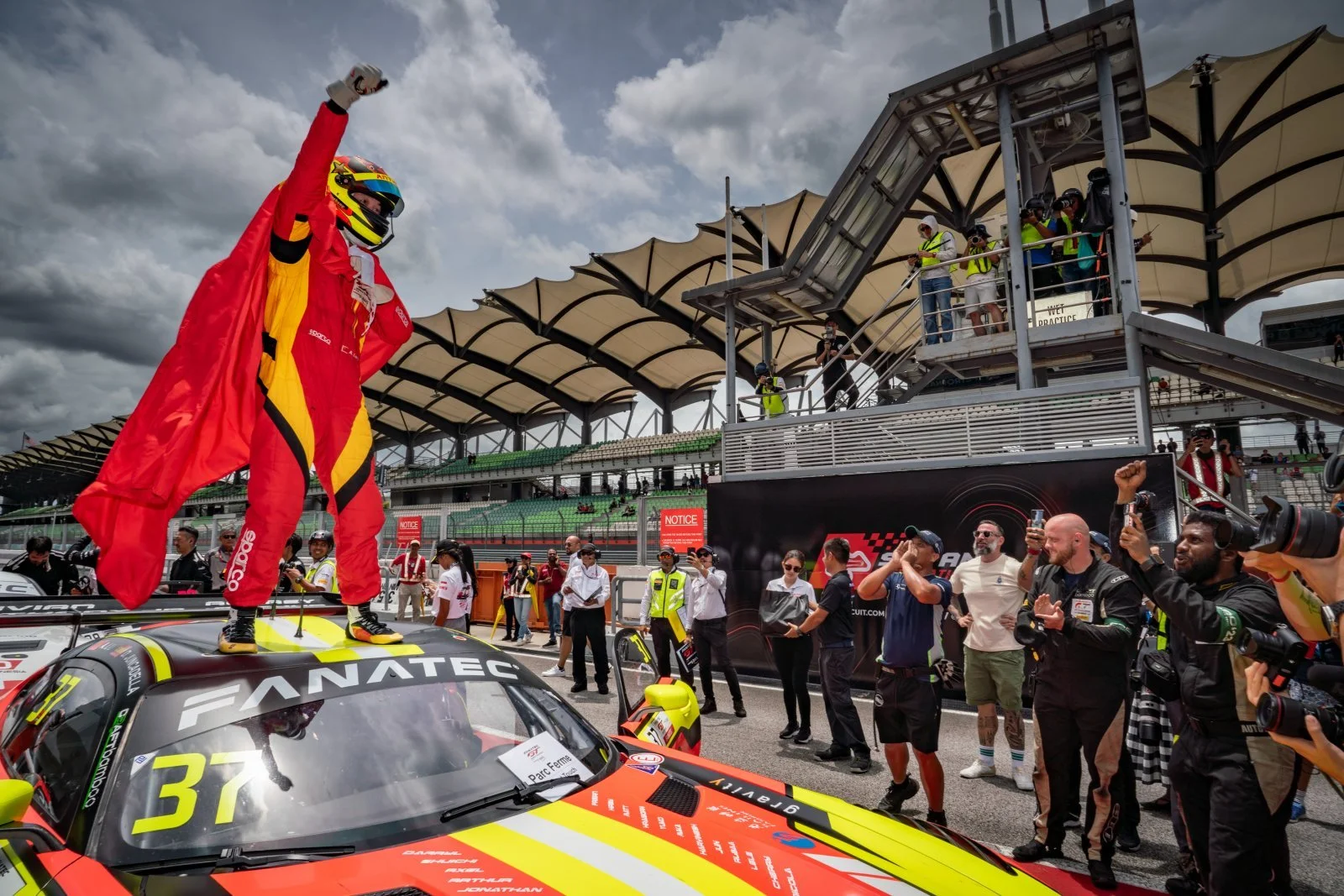 2023 Fanatec GT World Challenge Asia，Anthony Liu奪冠，為 2023 年賽季畫下圓滿句號。