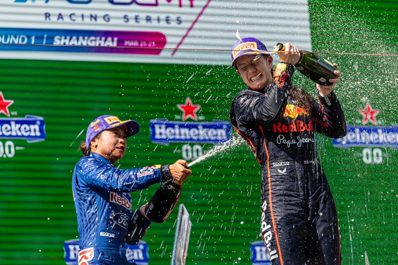 2025 F1 Academy上海站：Alisha Palmowski戲劇性奪生涯首勝，比賽高潮迭起