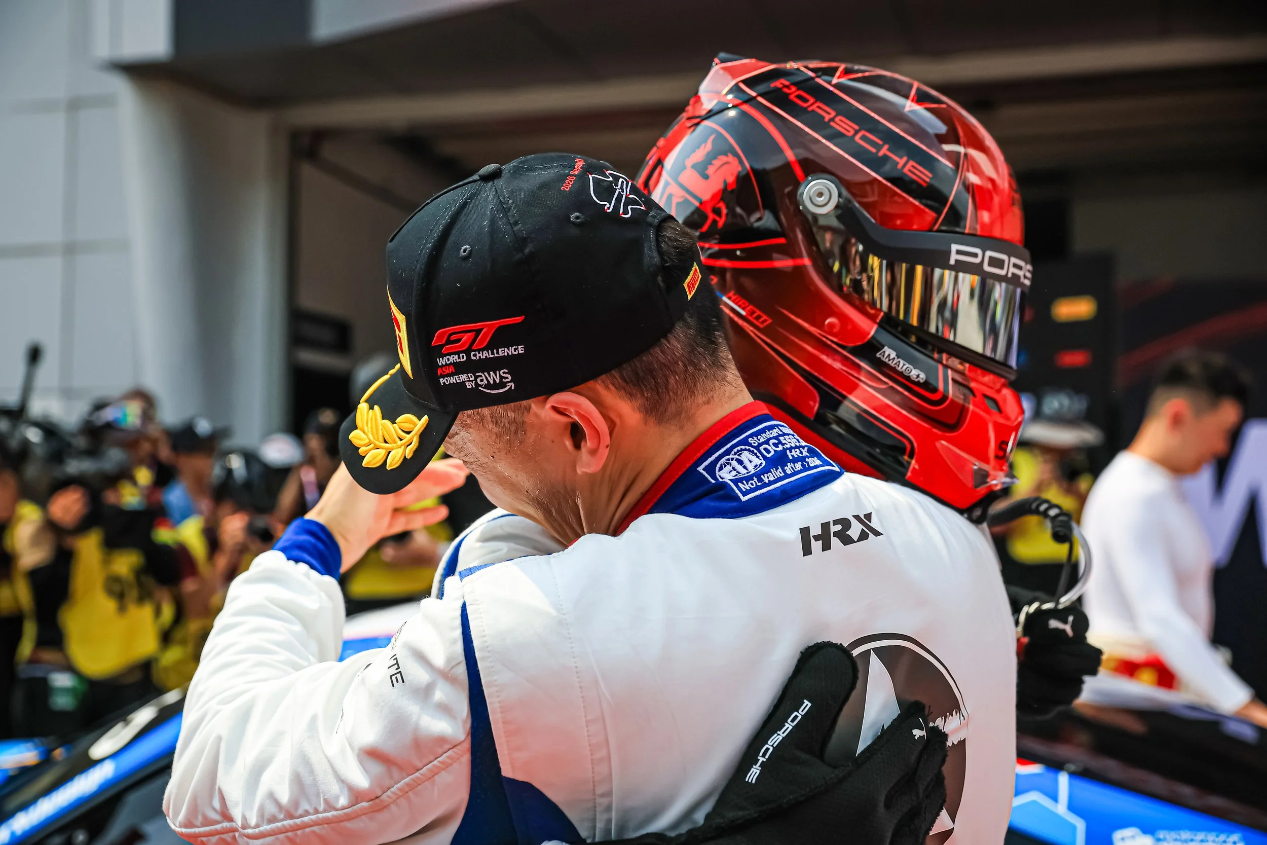 GT 世界挑戰賽亞洲盃2026-雪邦站第一回：Absolute保時捷利用全程黃旗與進站策略逆轉奪勝