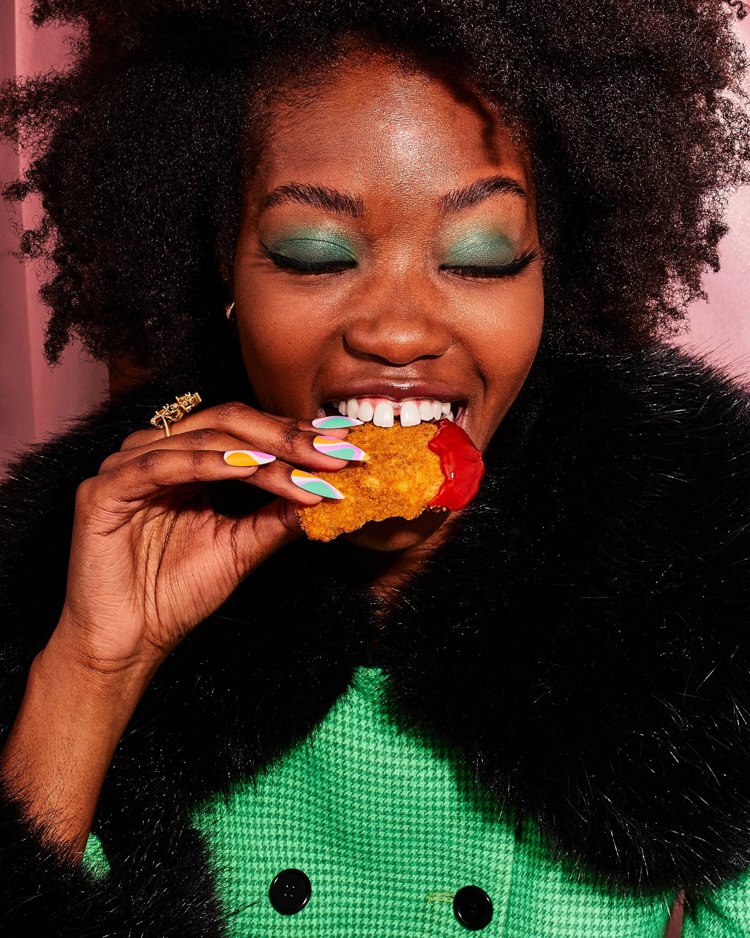 Cara_Cormack_Lifestyle_People_Eating2 copy.jpg