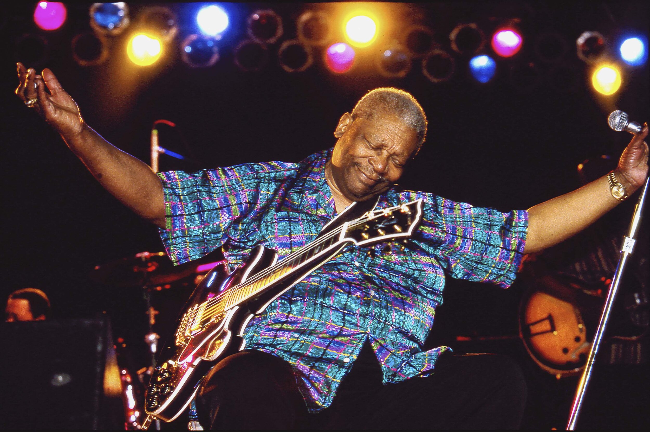 bb king color 2.jpg