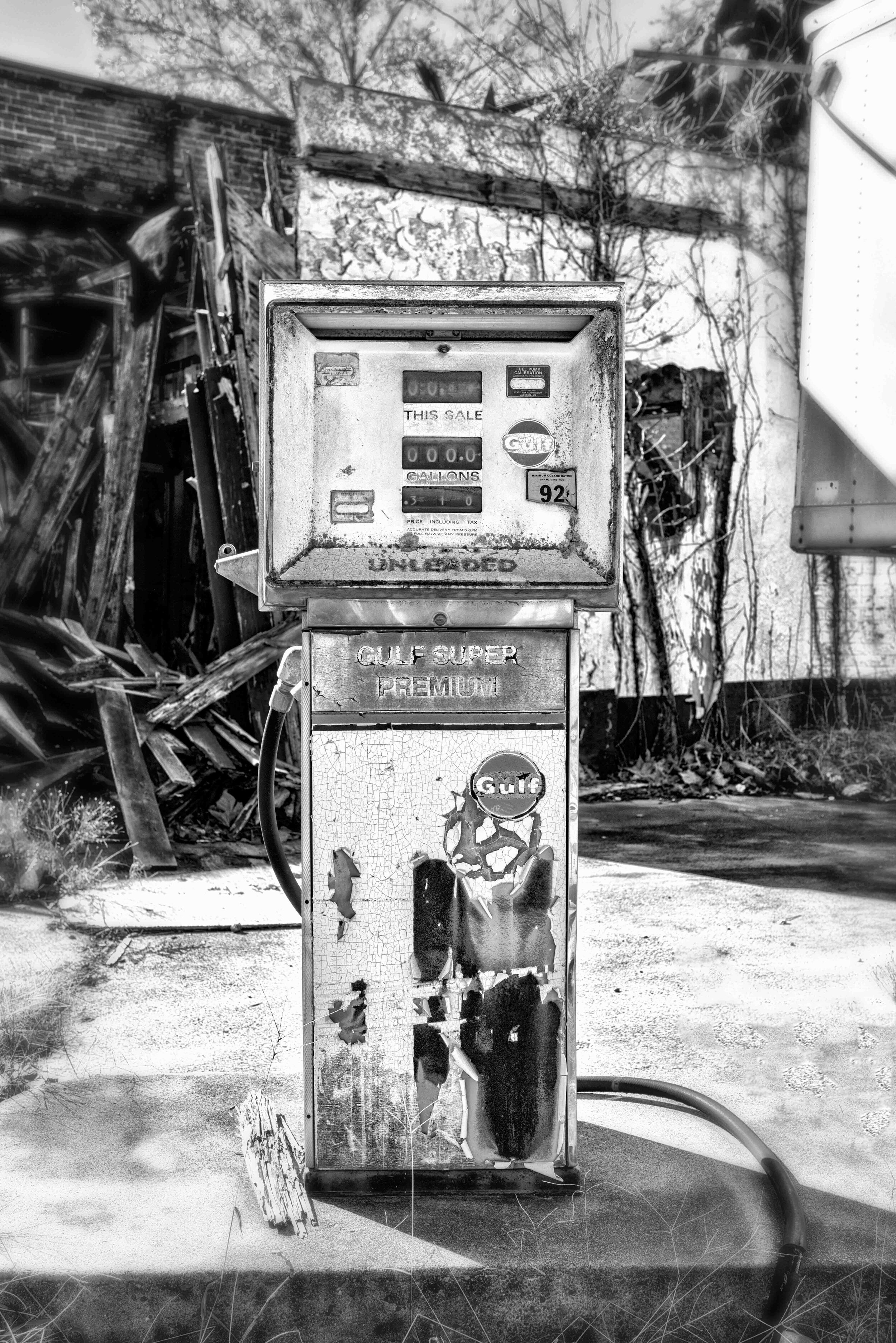 Gas Pump BW .jpg