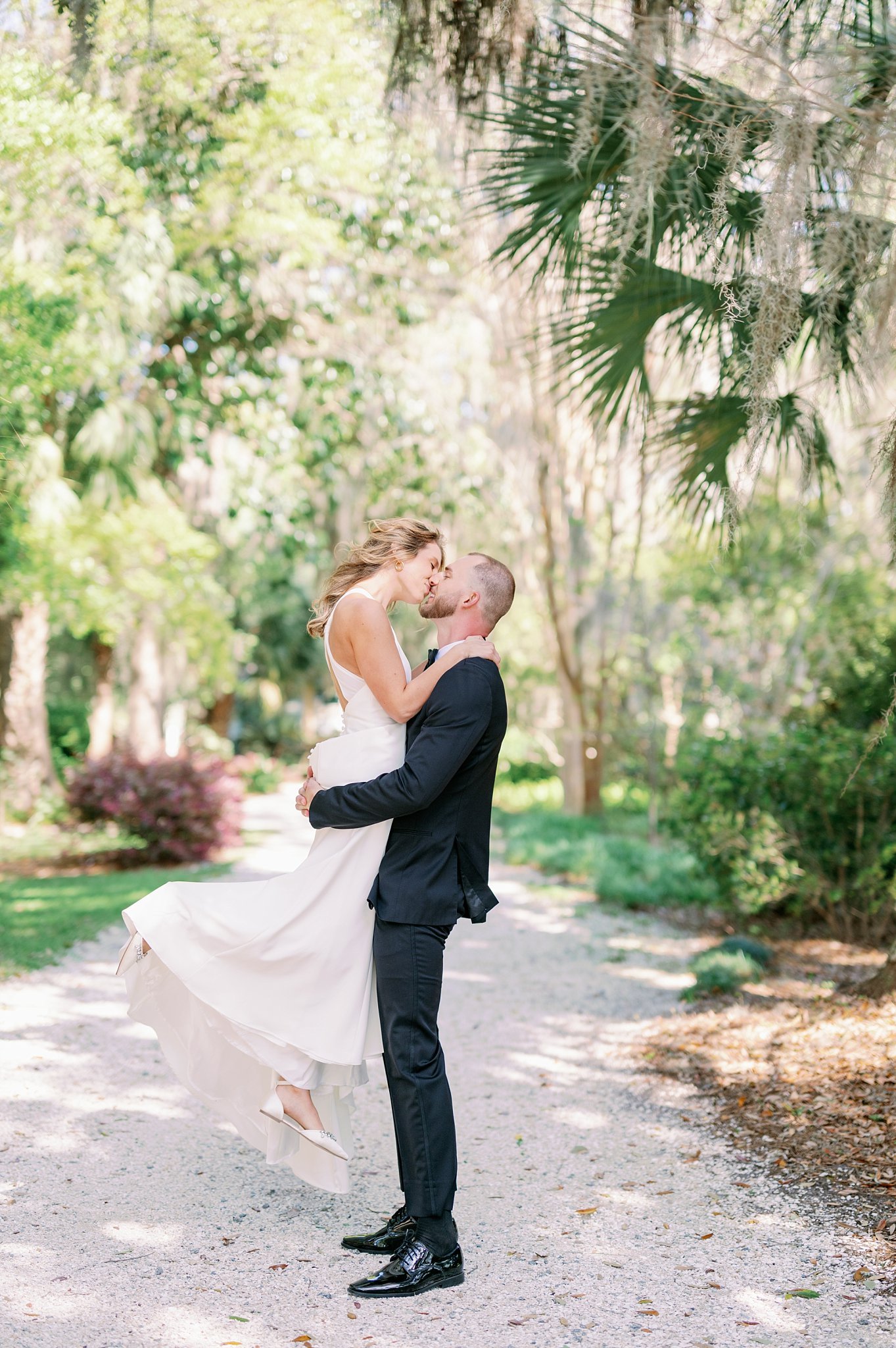 Kayla Nelson Photography is one of the top wedding photographers in Beaufort SC dedicated to providing wedding couples with beautiful wedding photography in South Carolina.