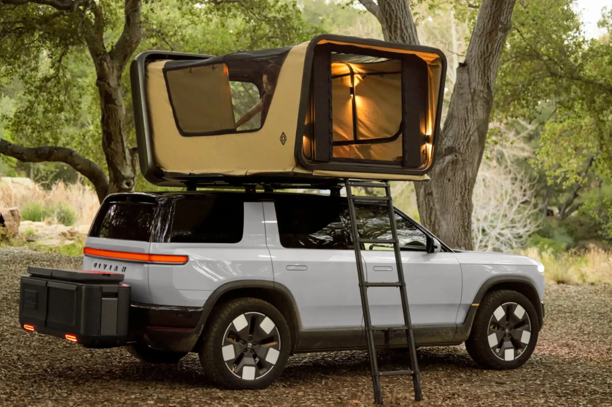 Rivian_R2_Rooftop_Tent.jpg