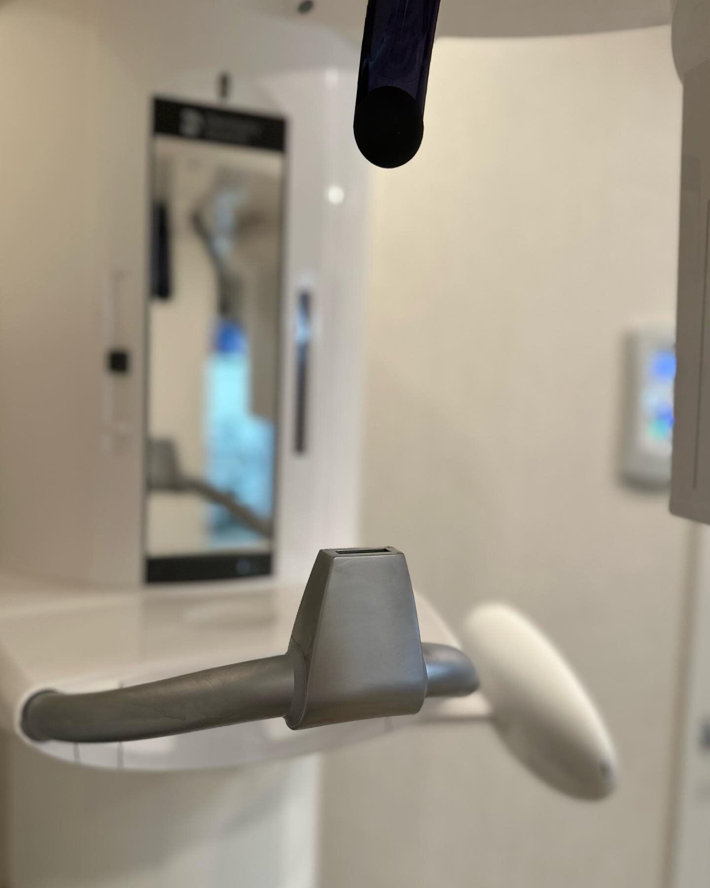 Trust us to take care of your smile with the latest in safe and effective x-ray technology.

Our panoramic and bitewing X-rays are top-notch, and when combined with a wide field of view, they provide a thorough assessment of your dental health 😁🦷✨
