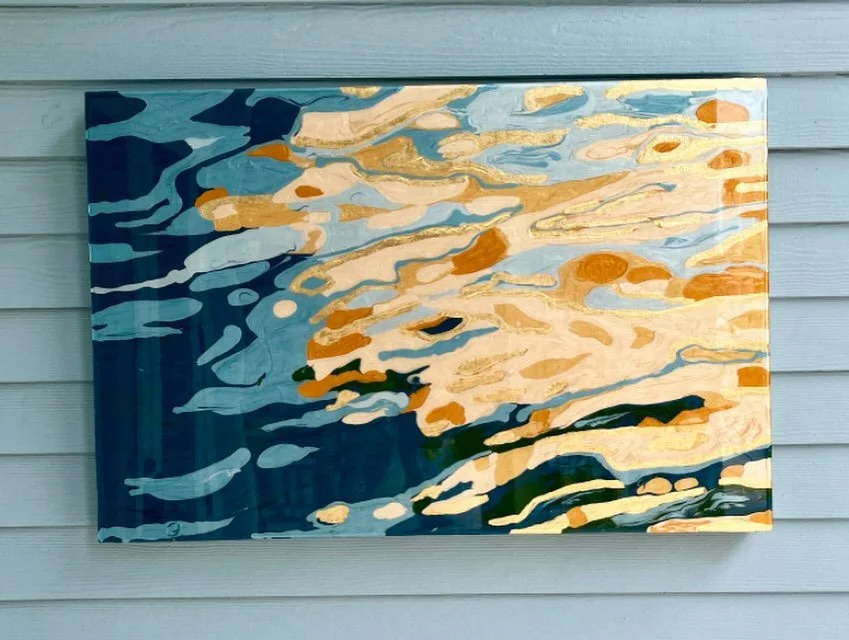 Abstractions inspired by light rippling on water 🌅 Do you prefer the silver or gold?
.
.
.
.
.
#coastalliving #charlestonsc #charlestonartist #coastaldecor #ocean