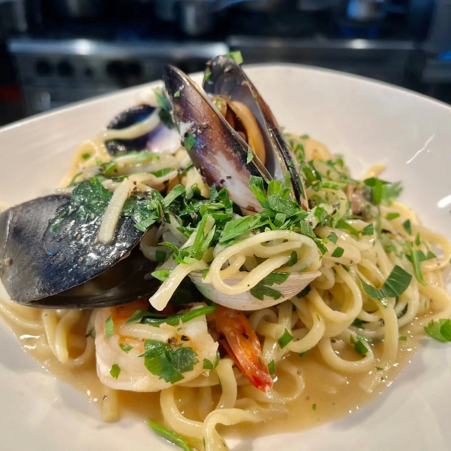 Start the school holidays right and join us for dinner at flour and salt! 

Limited seating available for tonight!
Call or email to secure your spot.

Also feel free to pick up any of our takeaway deals.

🍝 Selected pastas $20
🍕 Gourmet pizzas $20
