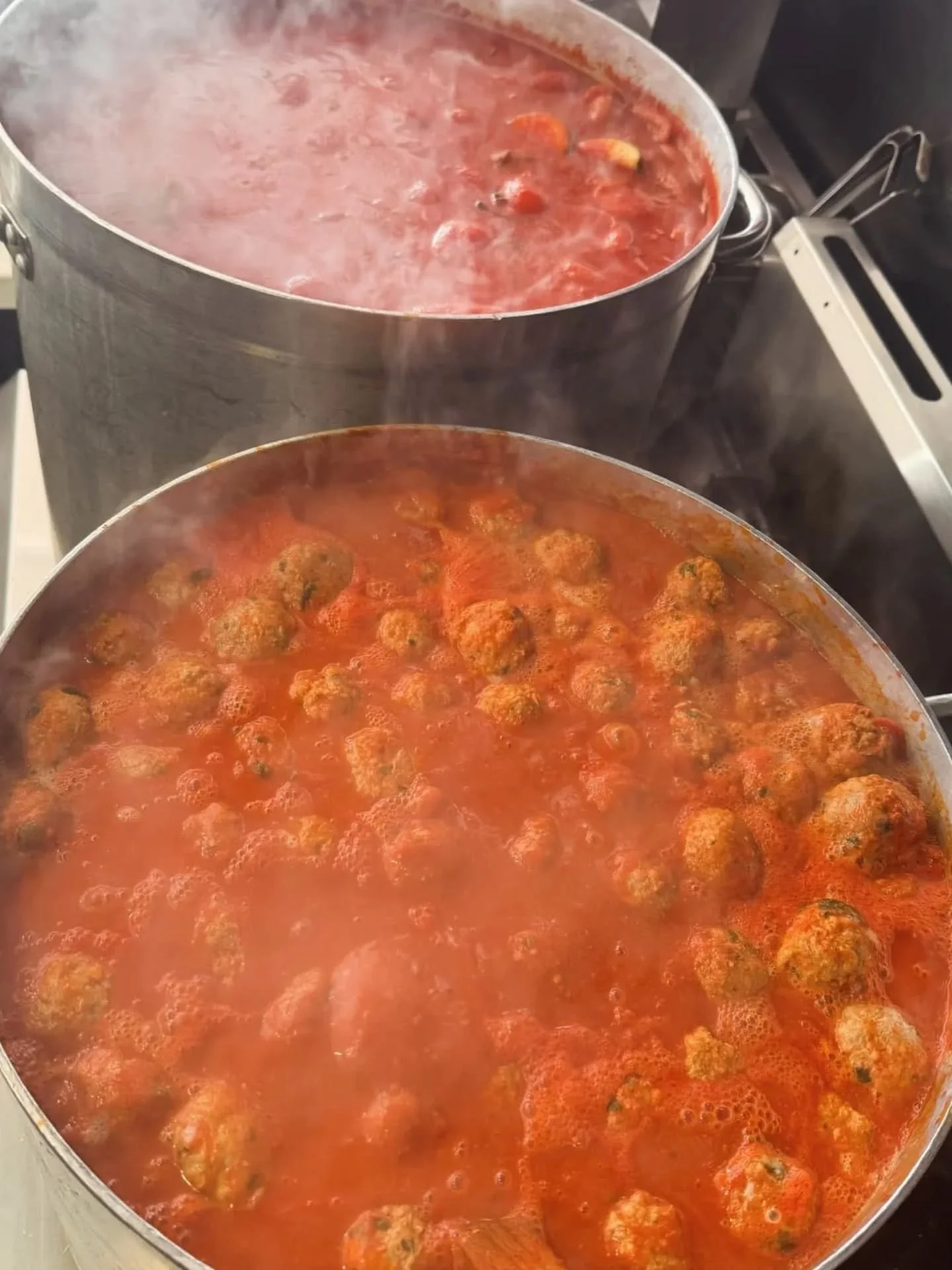 We hand make just aboit everything here at Flour + Salt.

Come in a taste the difference 😋 
Limited seats available tonight,
Book to avoid disappointment.

Bookings:

☎️ 0394863600
💻 info@flourandsalt.com.au

🍝 Selected pastas $20
🍕 Gourmet pizza