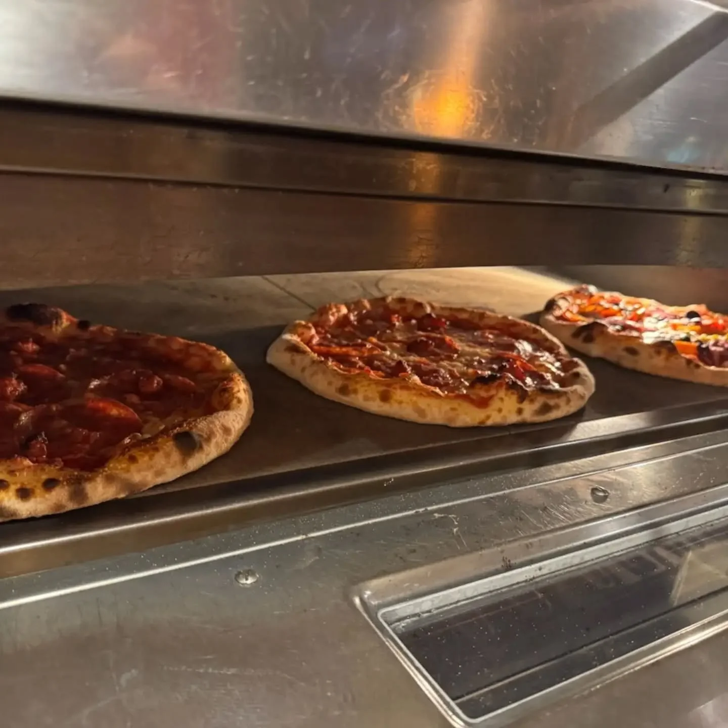 🔥 FRIDAY NIGHT = PIZZA NIGHT 🍕

Skip the cooking and let Flour + Salt take care of dinner. Fresh, handmade pizzas and housemade pastas ready for takeaway and perfect for kicking off the weekend.

🍕 Dine in? Weekend bookings are limited, so book ah