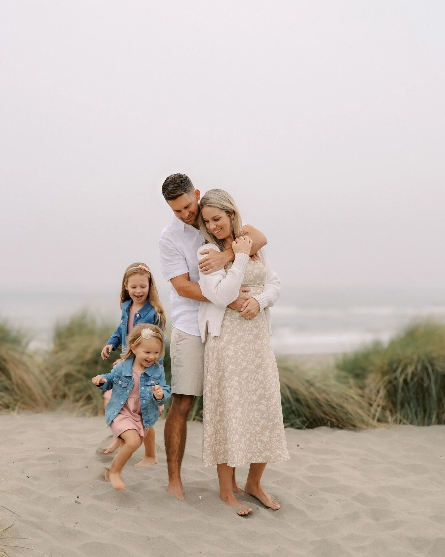 Summer is no where near over but in anticipation of a busy fall season, i&rsquo;ve started scheduling family sessions now through October! 

✨Book this week for 15% off! Offer ends Aug 4✨

#sonomacountyphotograper #canonphotography #portraitphotograp