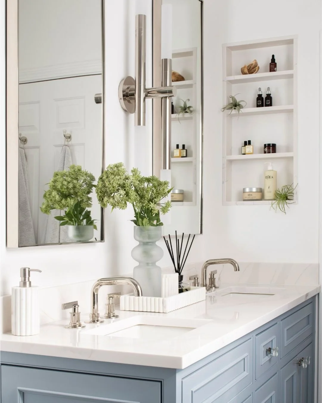 It&rsquo;s no surprise we love a story &mdash; especially one rooted in core memories. At Lunt Street, we partnered with @tjgconstructionco to refresh three bathrooms and add a brand new one on the third floor.

The primary bath is our favorite kind 