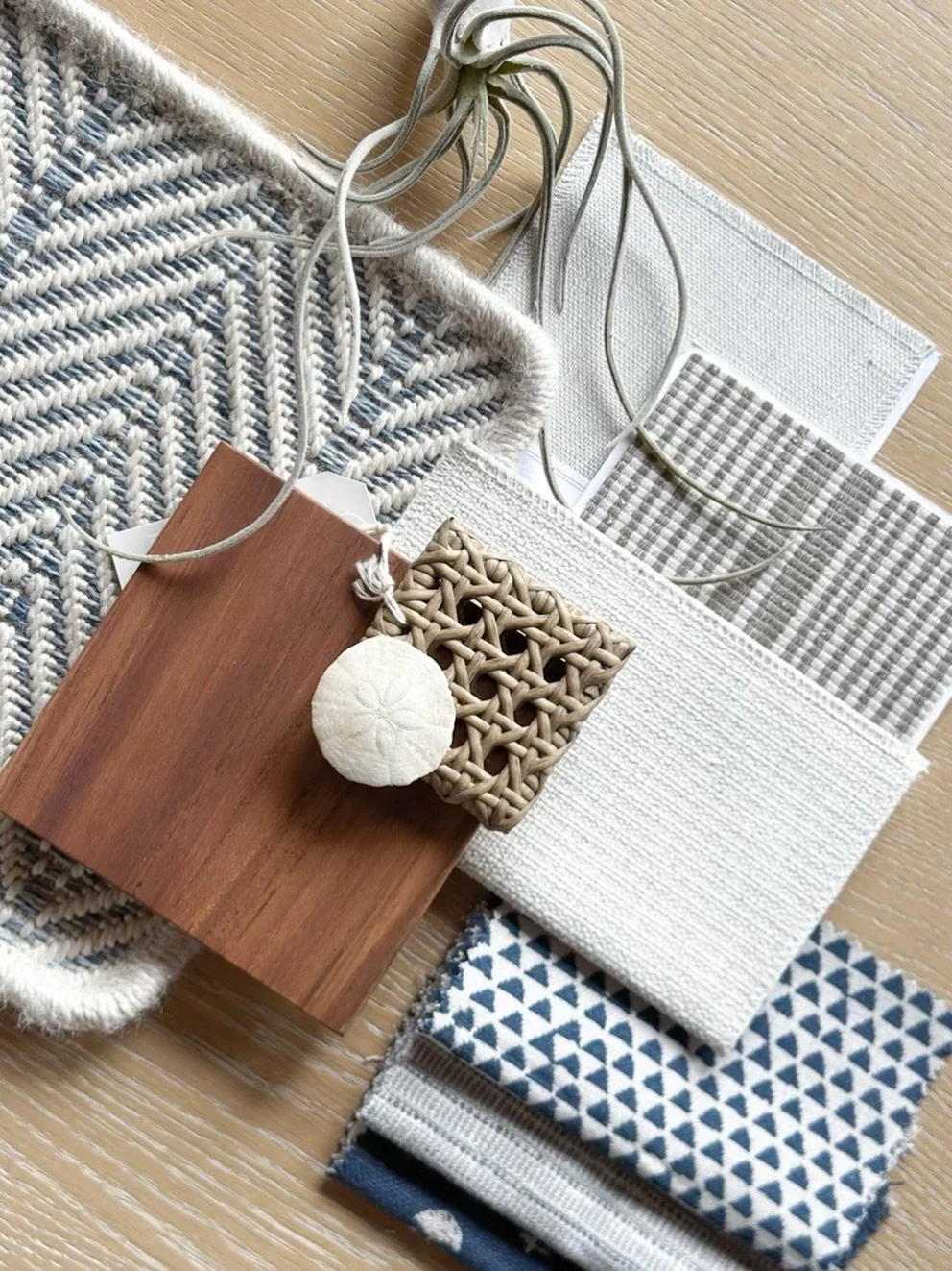 After that sneak peak of spring ☀️ we&rsquo;re even more excited to get our clients&rsquo; outdoor furniture ordered - it seems wild, but now is the time to get your orders in if you want to enjoy it this summer! 

We can&rsquo;t wait to show you the