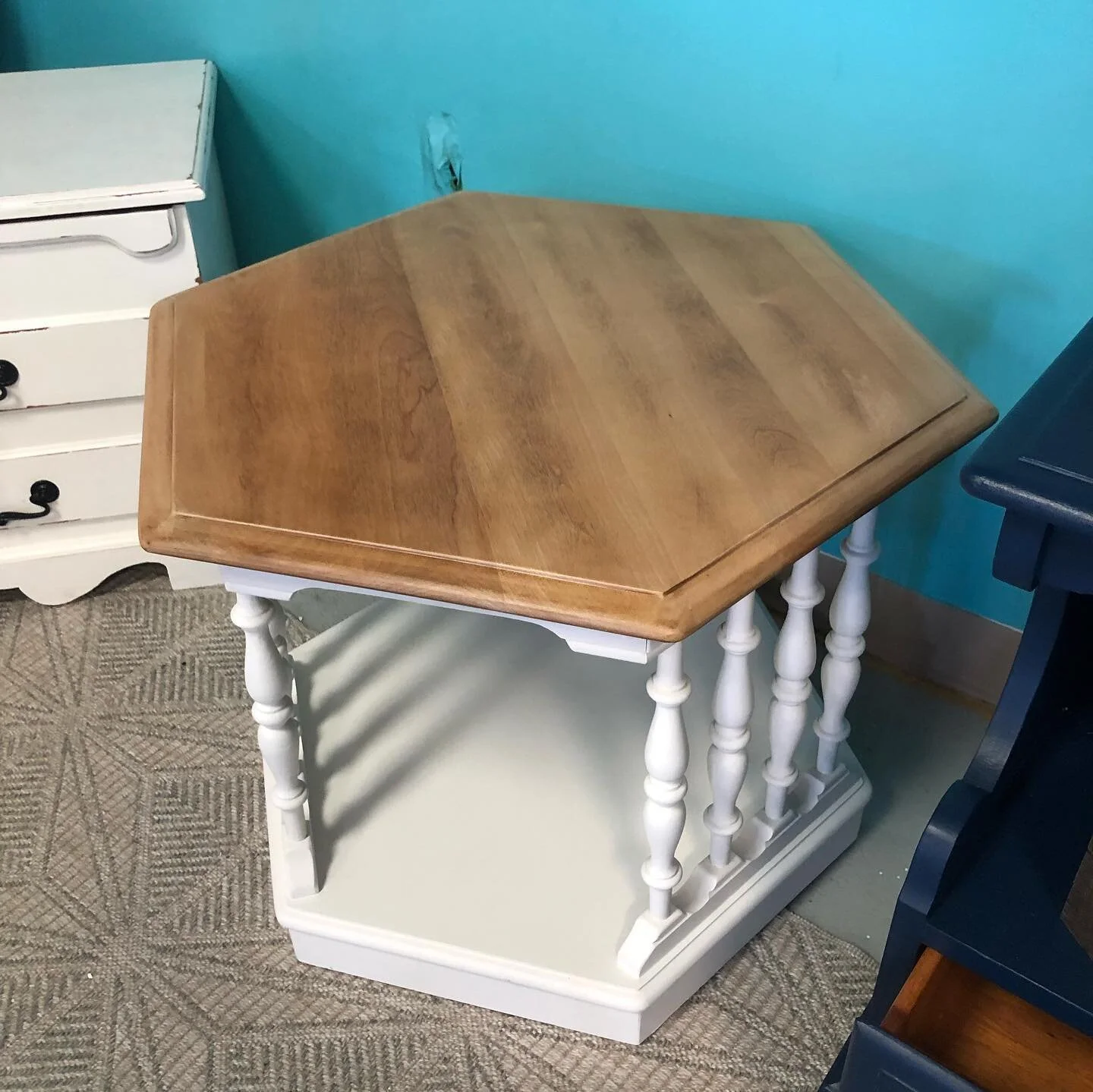 Hexgon end table set