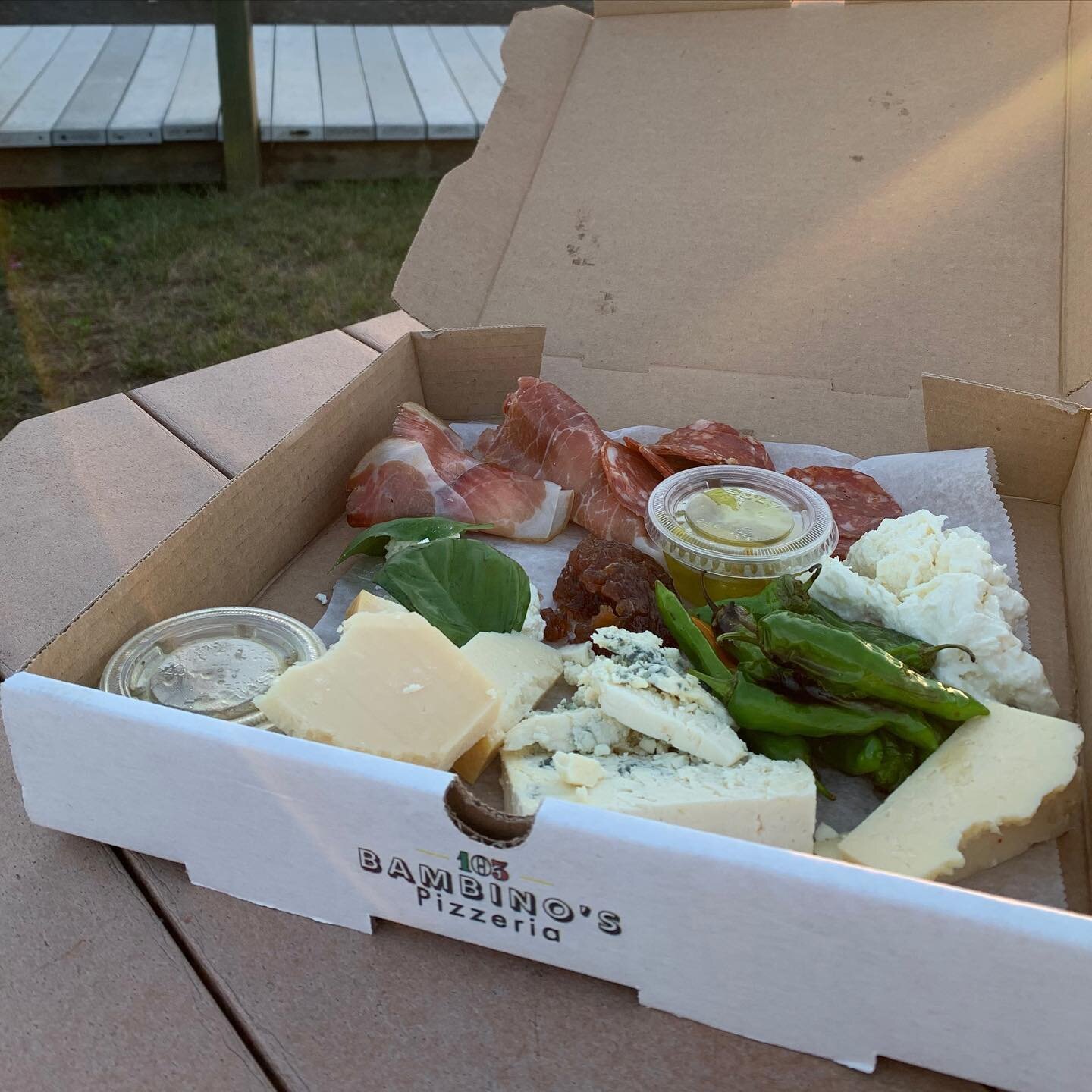 Charcuterie picnics are the perfect Hamptons lunch!
