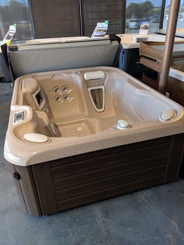 SOLD!!! 2017 Hot Spring® Jetsetter — Monterey Hot Tubs