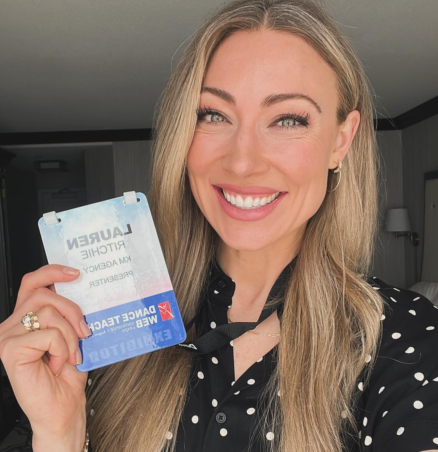 What a way to start the day 🤍 thank you @danceteacherweb friends for allowing me to share Mental Skills and do the thing I love the most - give teachers and dancers tools!
.
Forever grateful to @kmagencydance for the opportunity and major championin