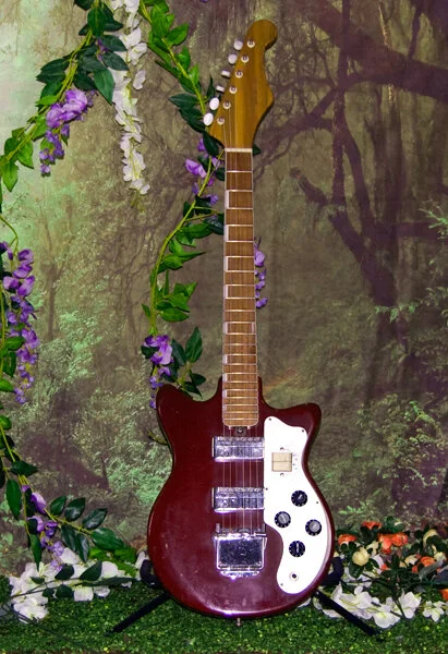 Teisco MJ-3L 2 TONE 1965年製 Teisco MJ-3L 2 TONE SUNBURST 1965年製 - メルカリ