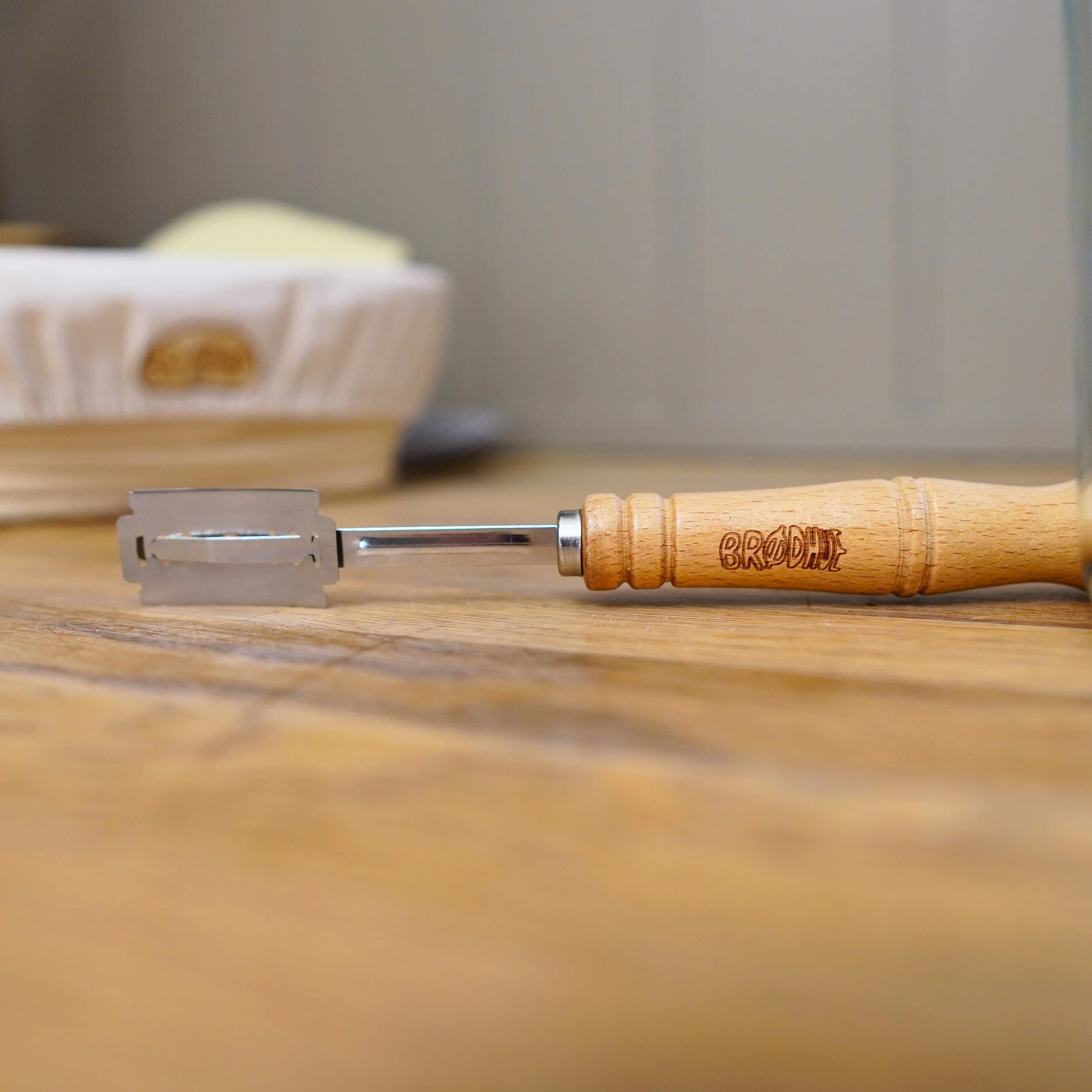 snittekniv ligger.jpg