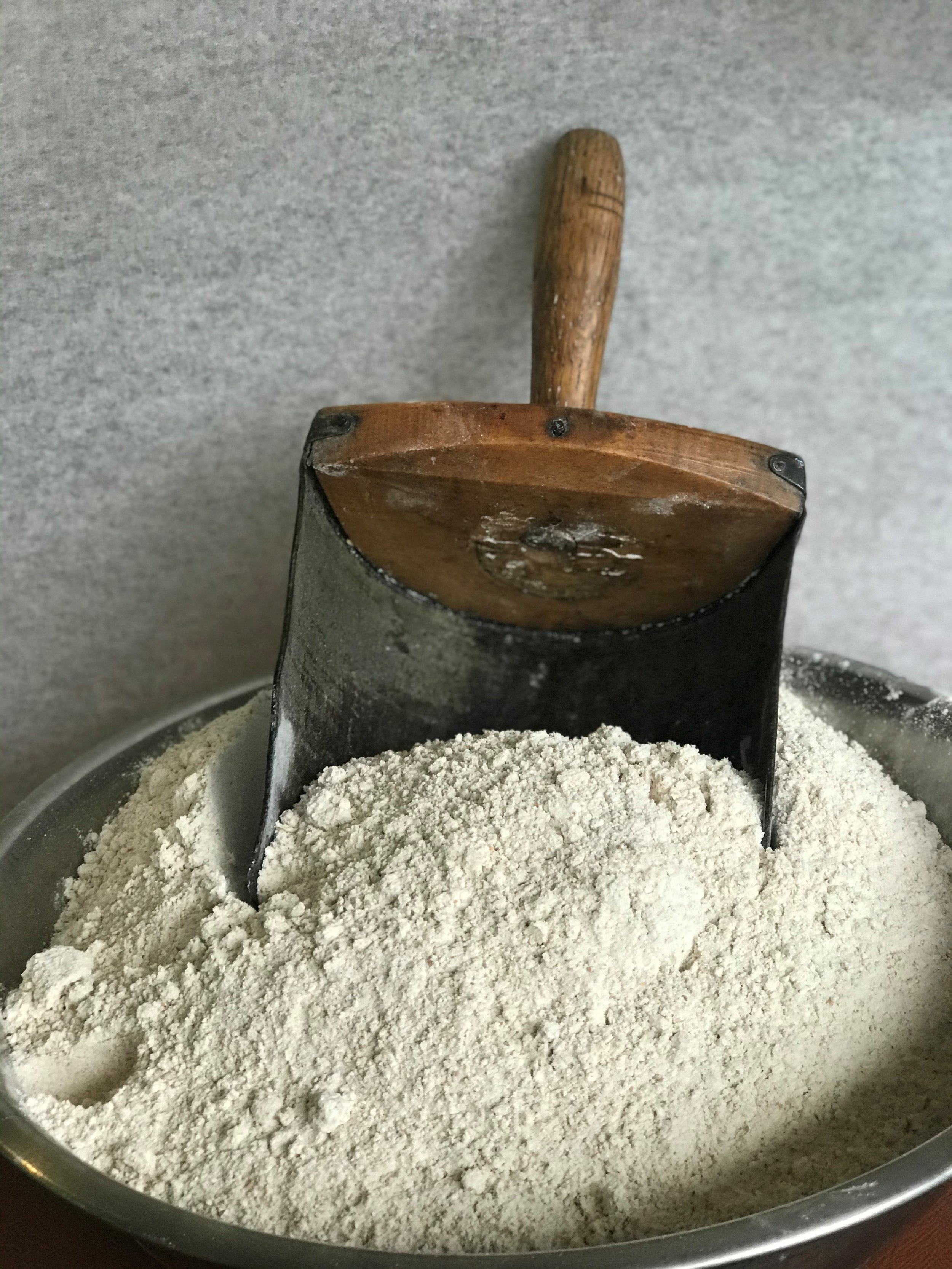 spelt flour .jpg