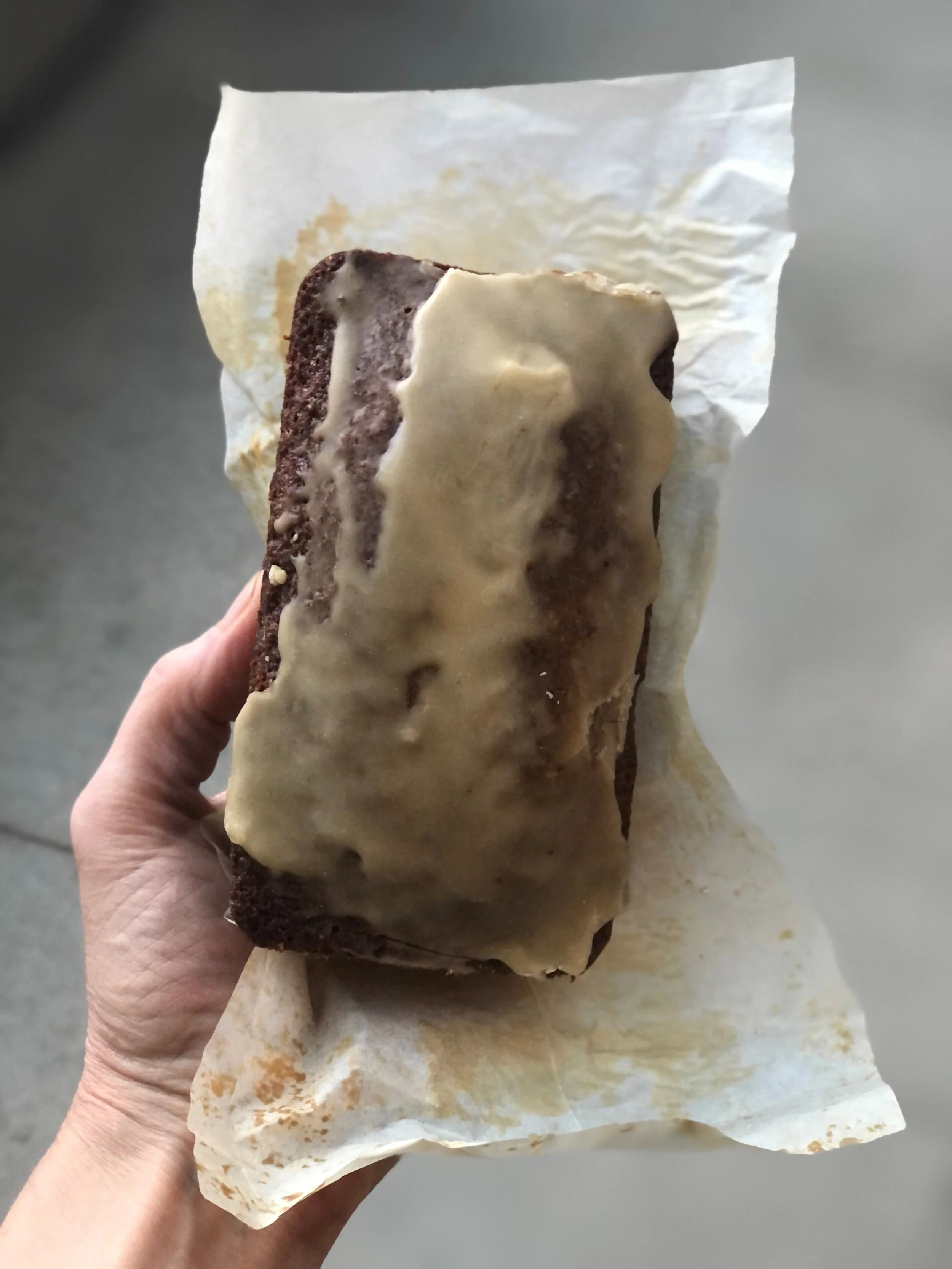 100% BUCKWHEAT & MAPLE GINGERCAKE - Serves 8