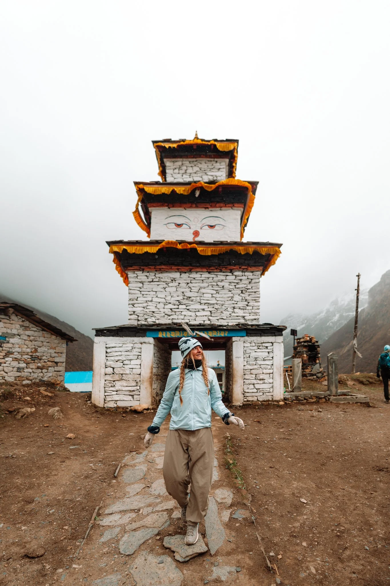 The chorten gate at the edge of Samdo village.