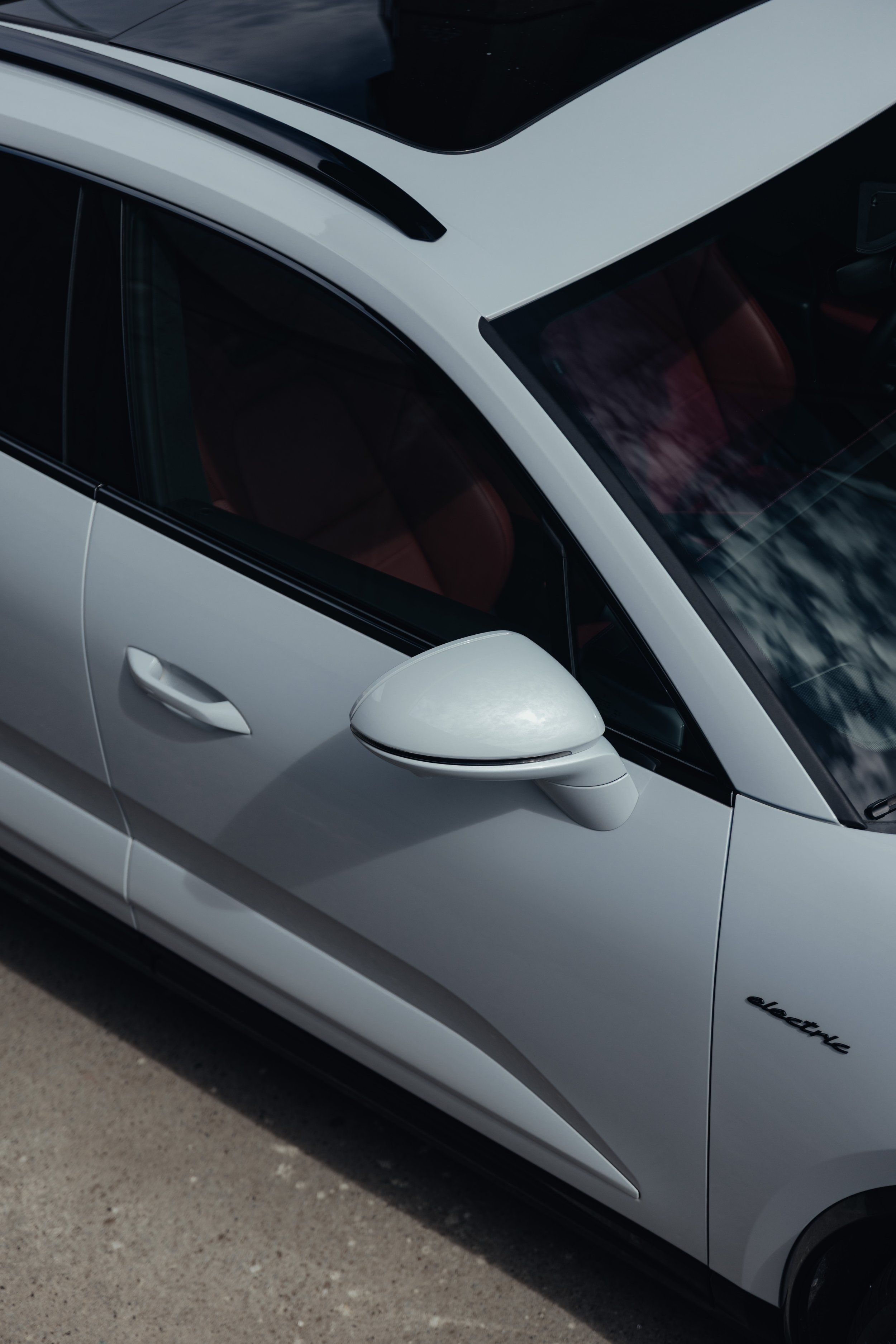 Porsche PRAHA - April-90.jpg