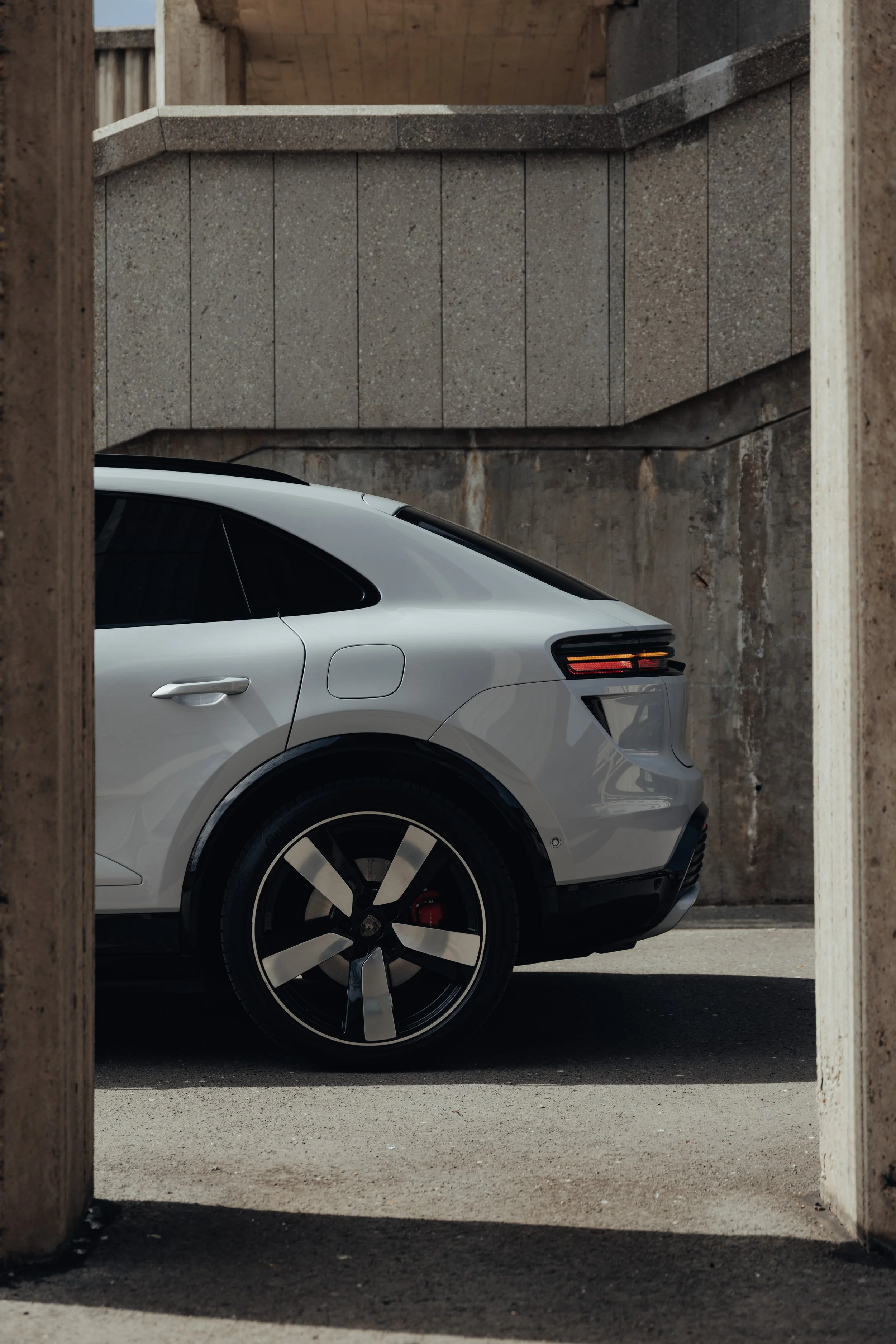 Porsche PRAHA - April-93.jpg