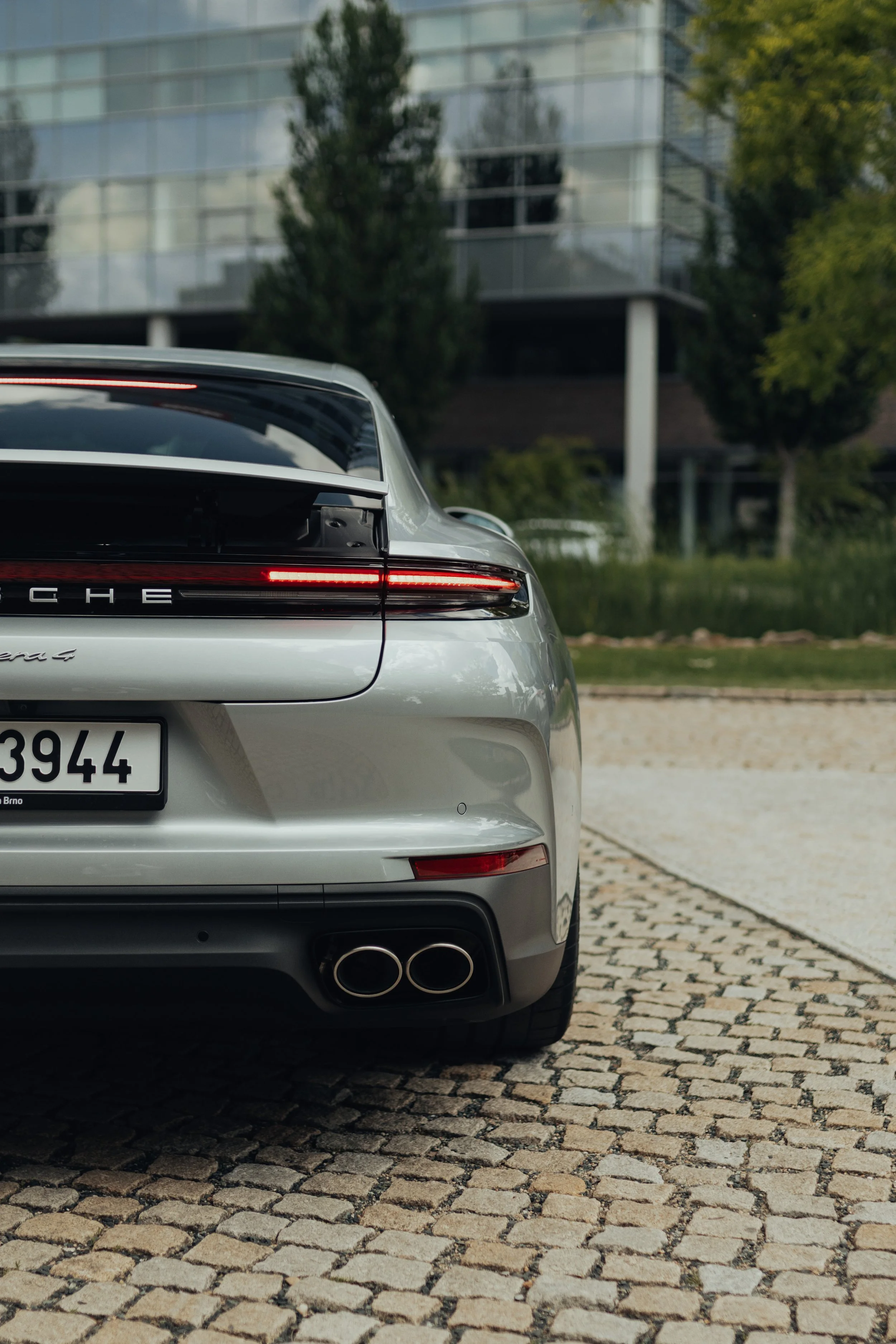 Porsche Brno_-4.jpg