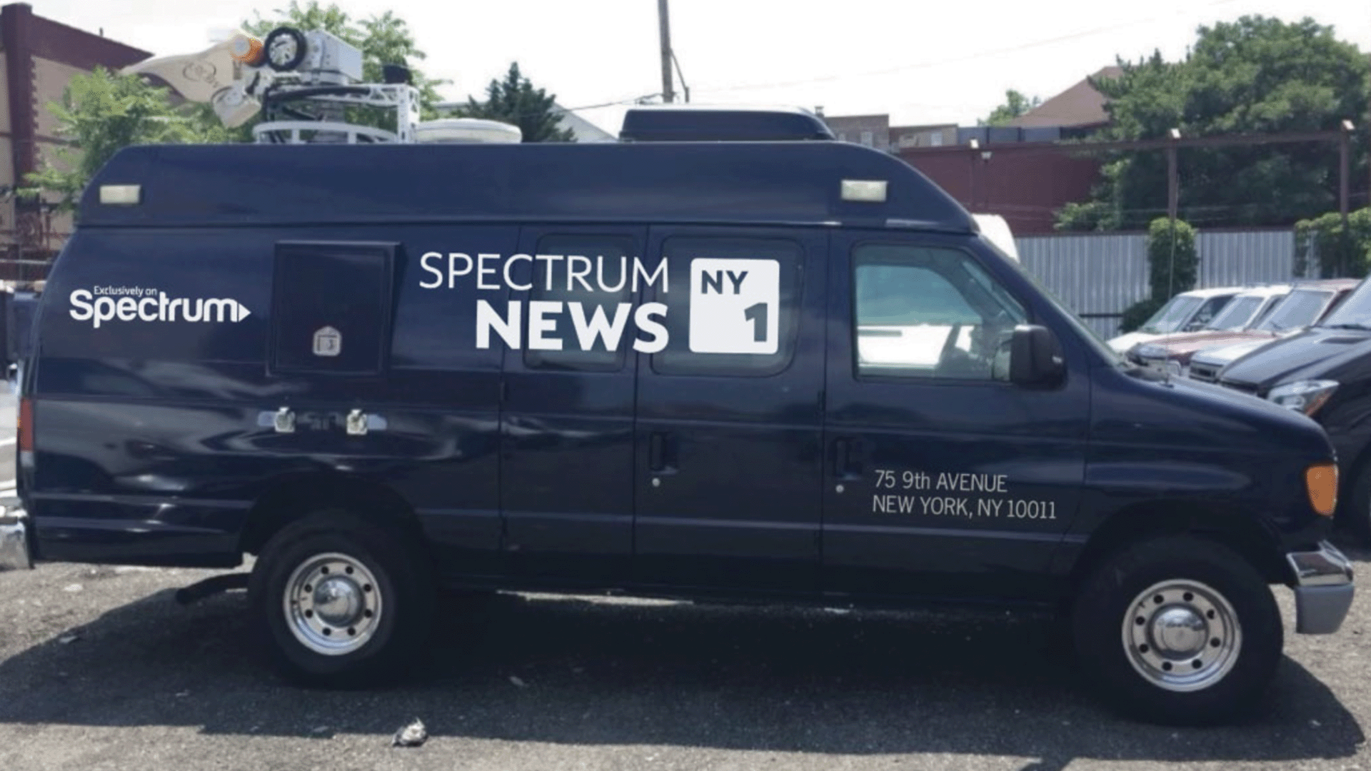 Layout on Picture Car