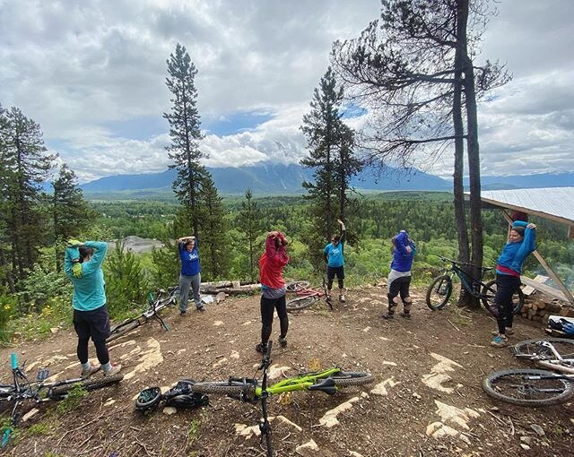Our trails are also a great place to do yoga! 
The @yogashackbc held the Sweet Rides Retreat last weekend and it was a blast, despite the challenging weather and mosquitos! Thanks to the volunteers who made it happen, bike coaches, sponsors @mcbike_a