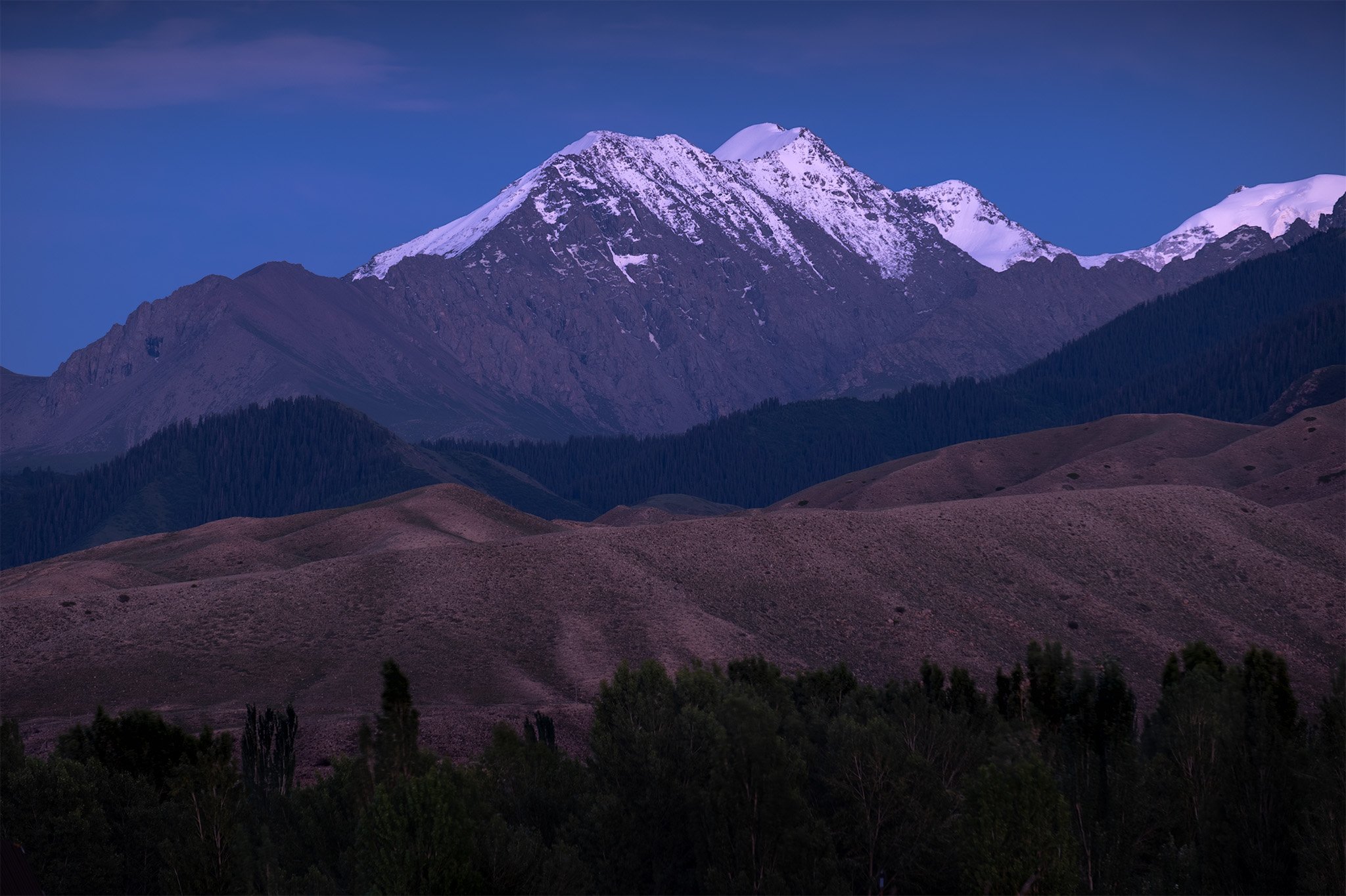 Blue Mountain near Skazka.jpg